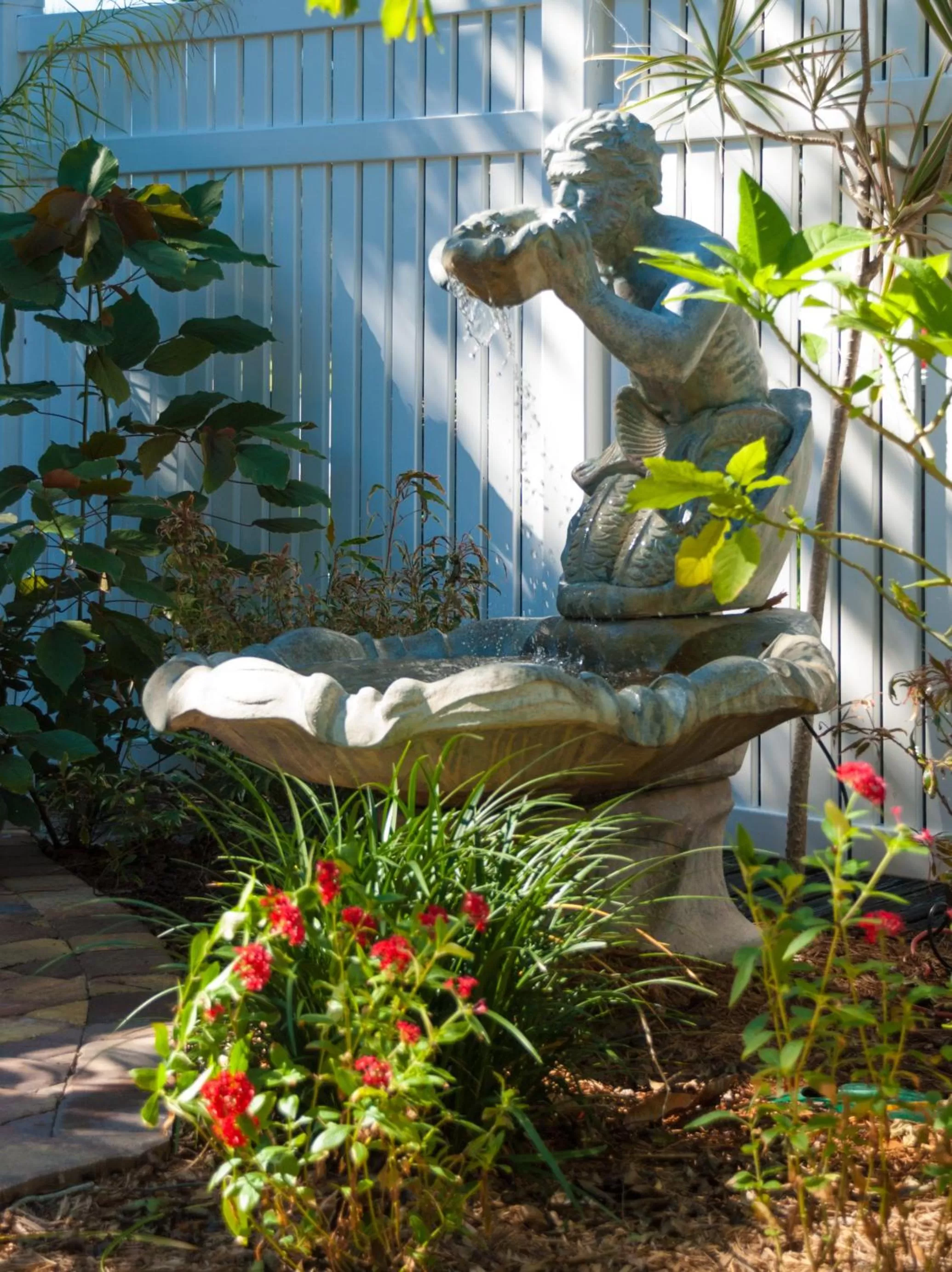 Garden in SeaGlass Inn Bed and Breakfast