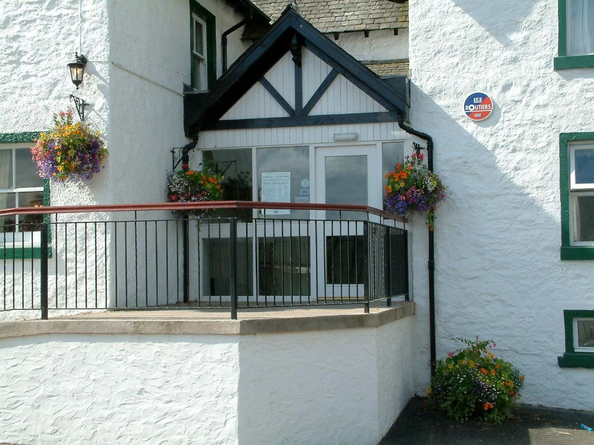 Facade/entrance in Bridge of Cally Hotel