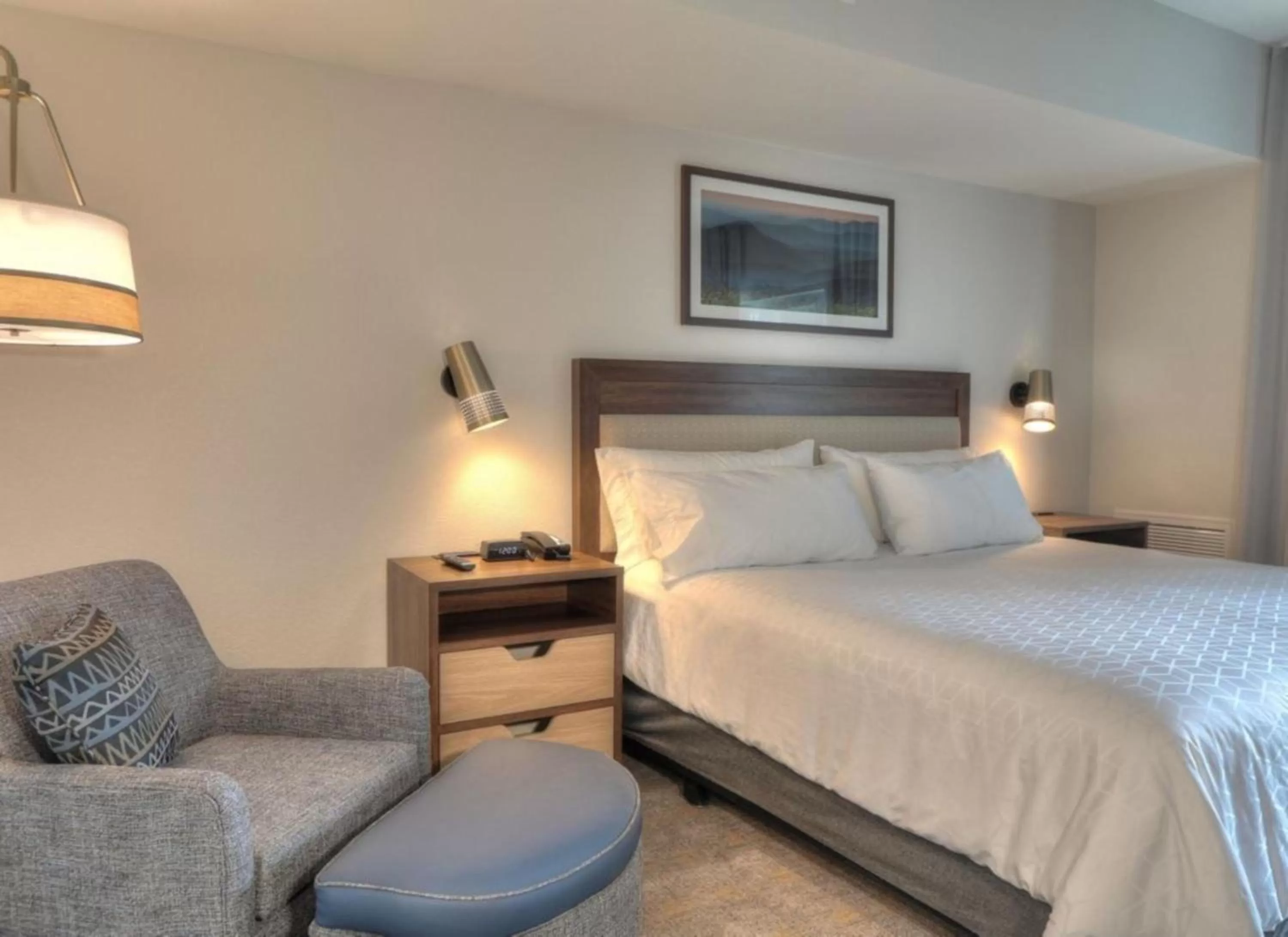 Bedroom, Bed in Holiday Inn & Suites Pigeon Forge Convention Center by IHG