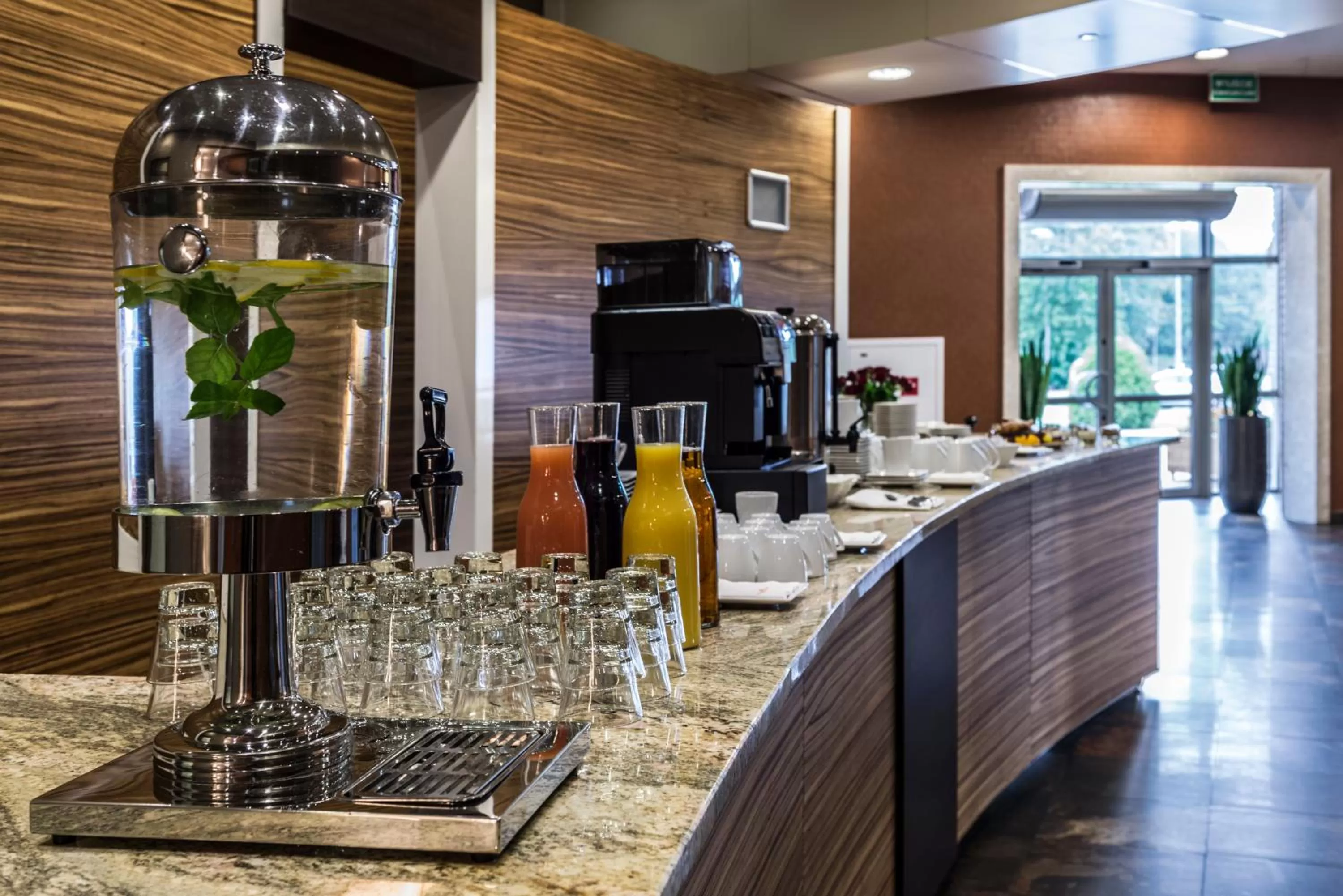 Restaurant/places to eat in Hotel Victor Pruszków DeSilva