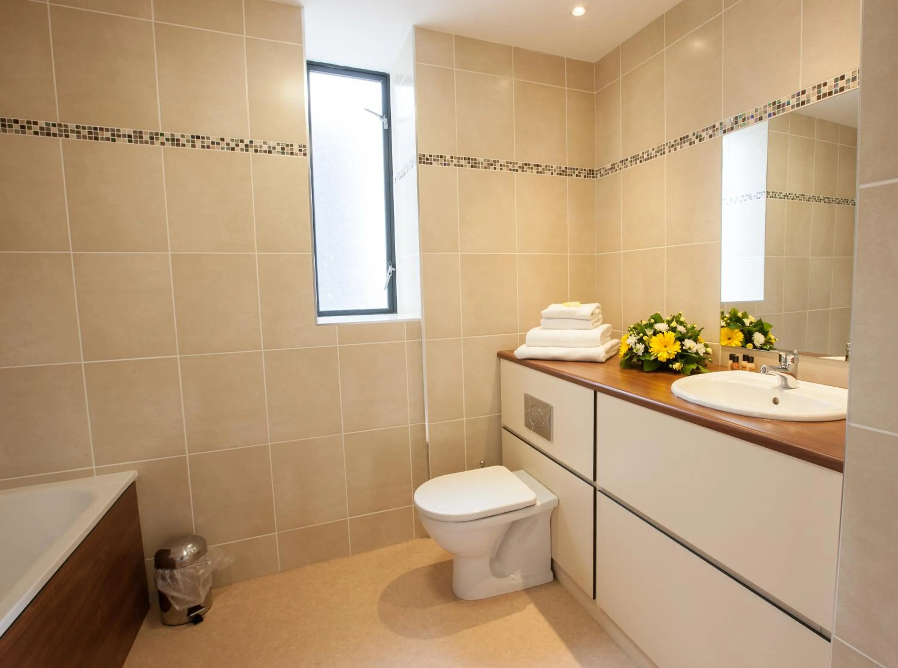 Bathroom in Adair Arms Hotel