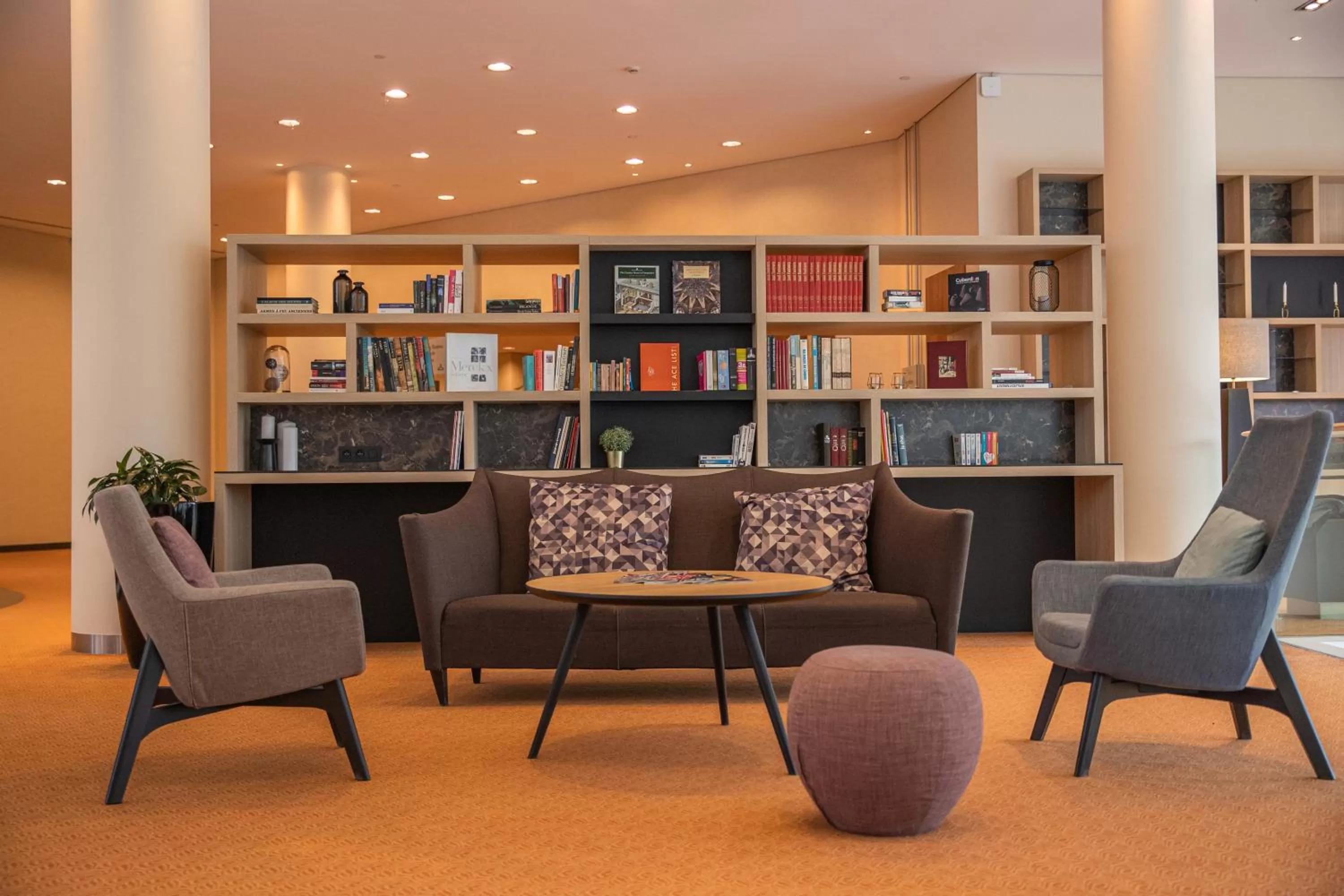 Lobby or reception in Crowne Plaza Brussels Airport by IHG