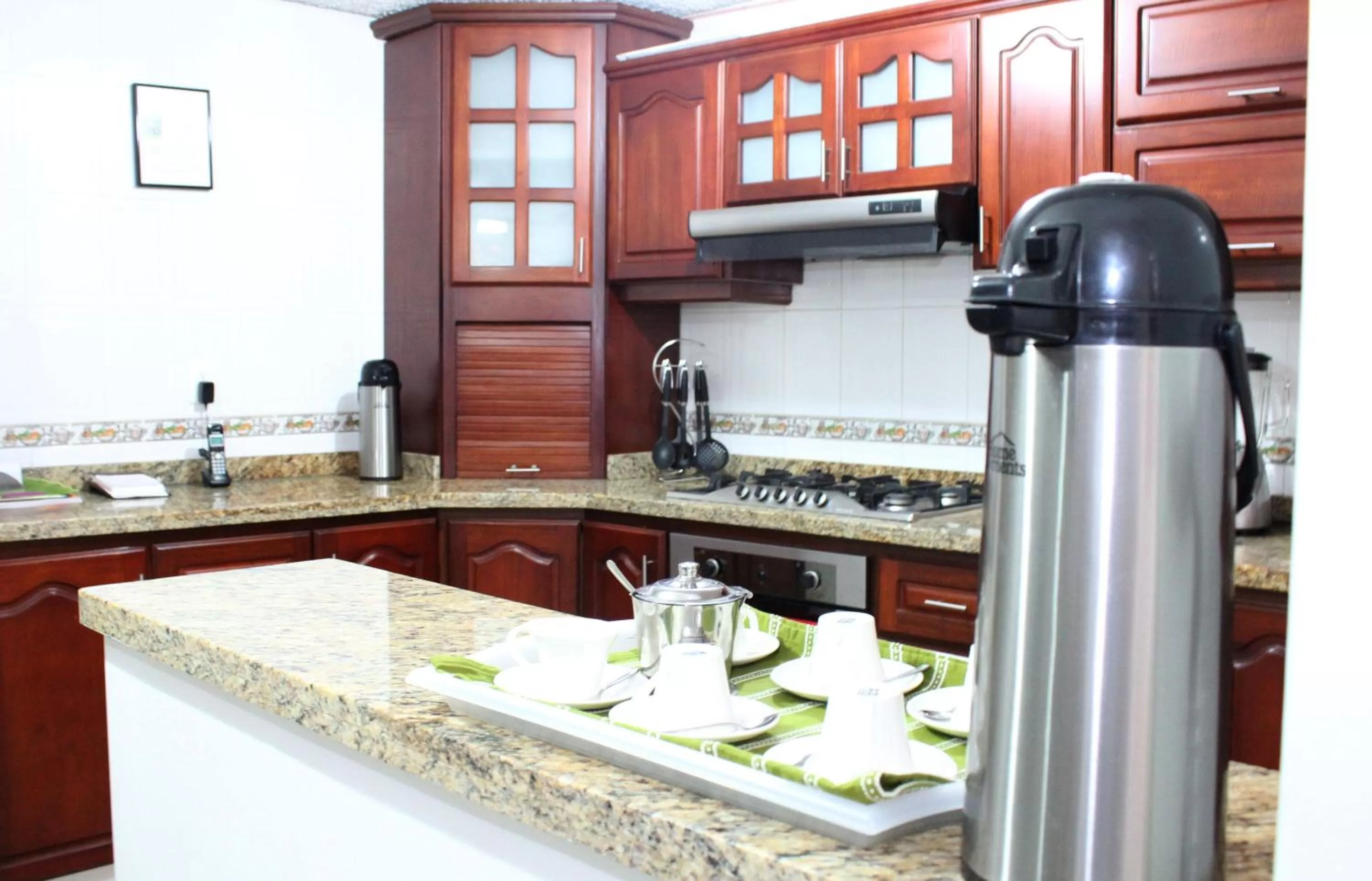 Coffee/tea facilities in Hotel Loft Dorado