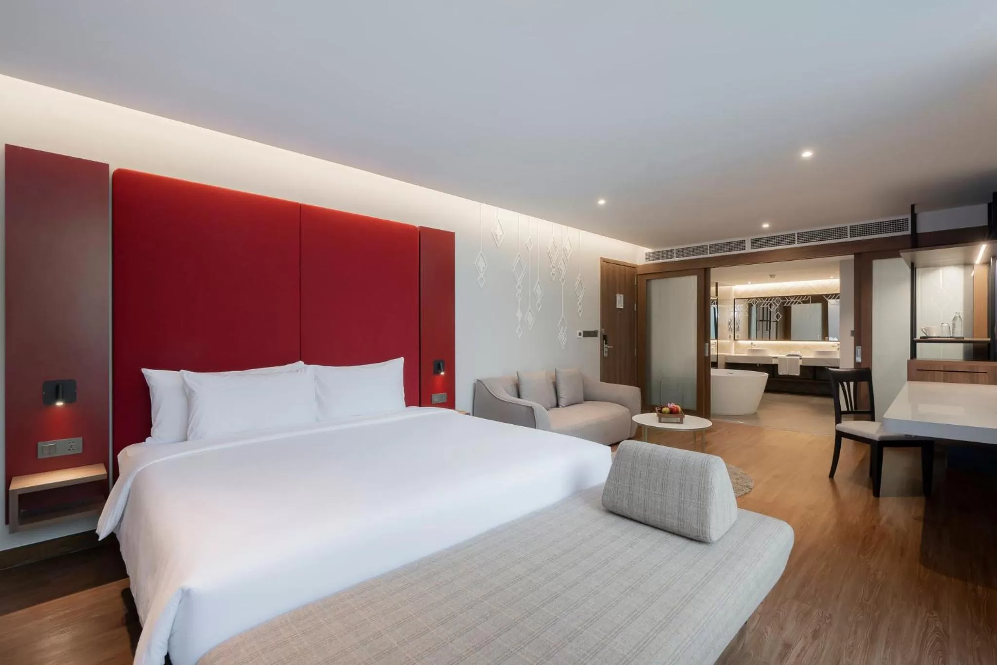 Bedroom, Bed in Centara Life Hotel Bangkok Phra Nakhon