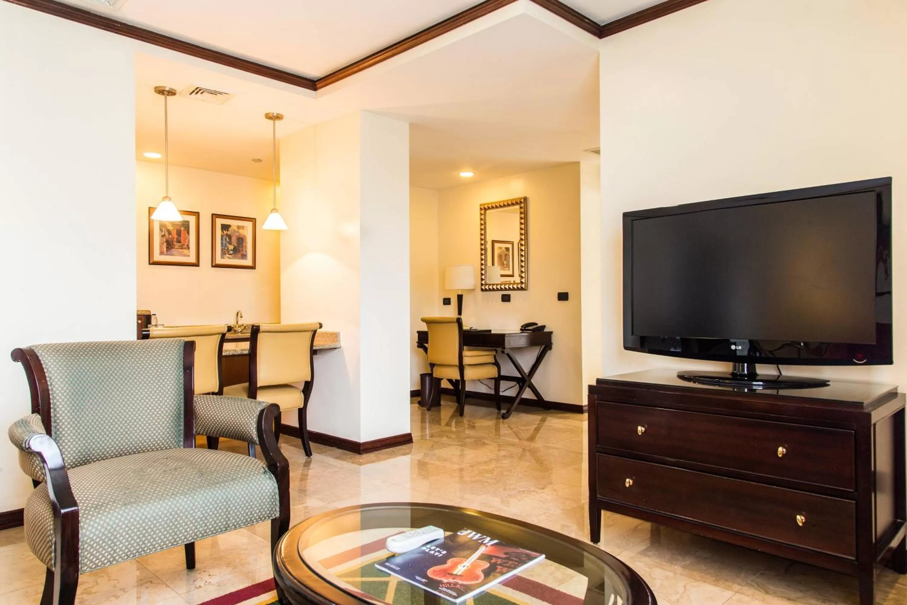 Living room in JW Marriott Caracas