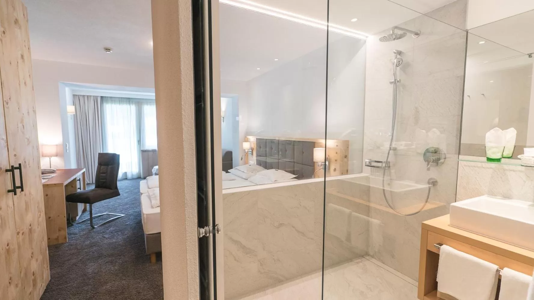 Shower in Wellnesshotel Mein Almhof Superior