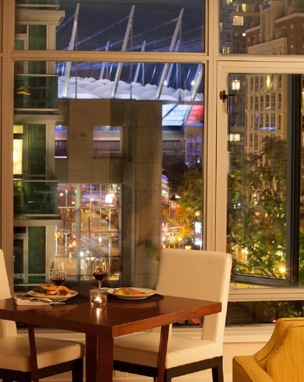 Night in L'Hermitage Hotel