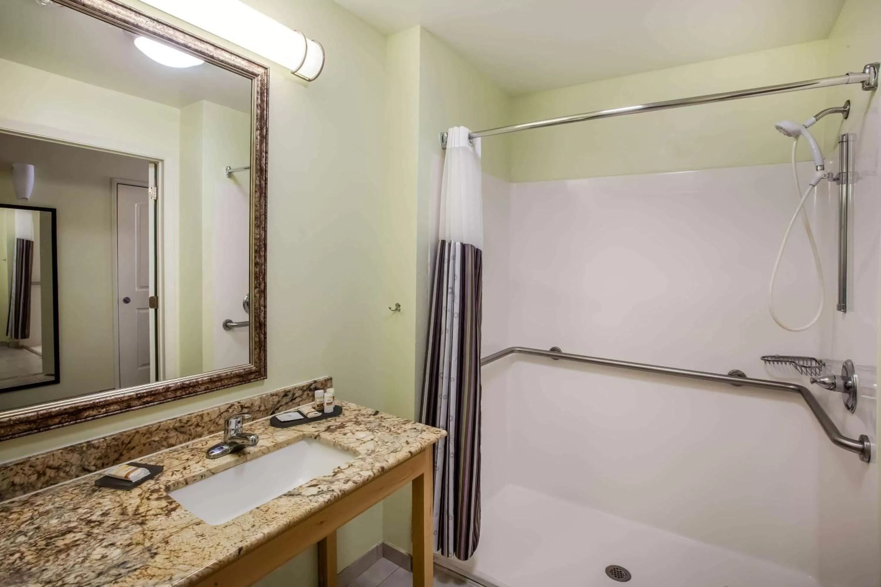 Shower in La Quinta by Wyndham Odessa North