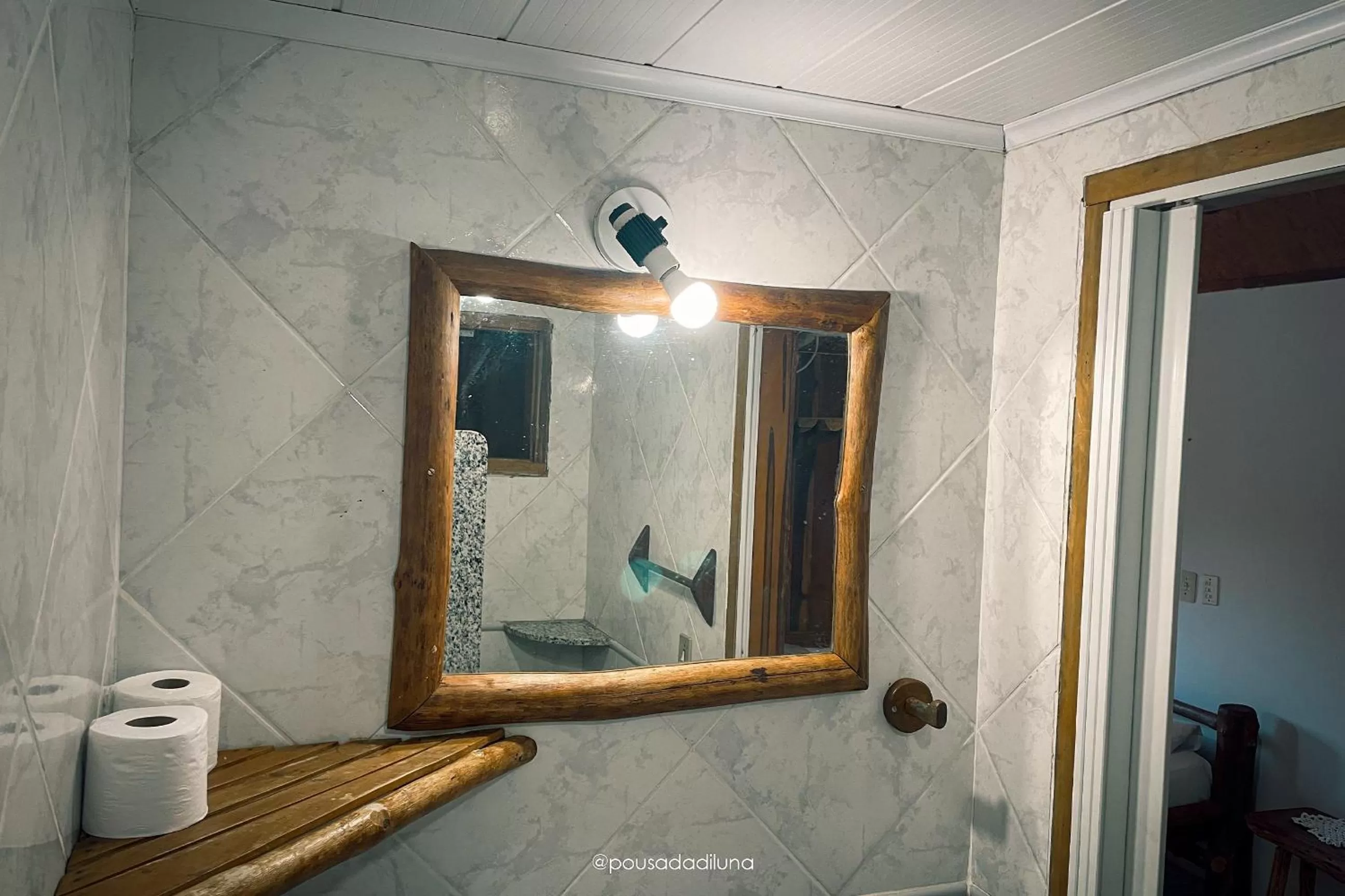 Bathroom in Pousada Di Luna