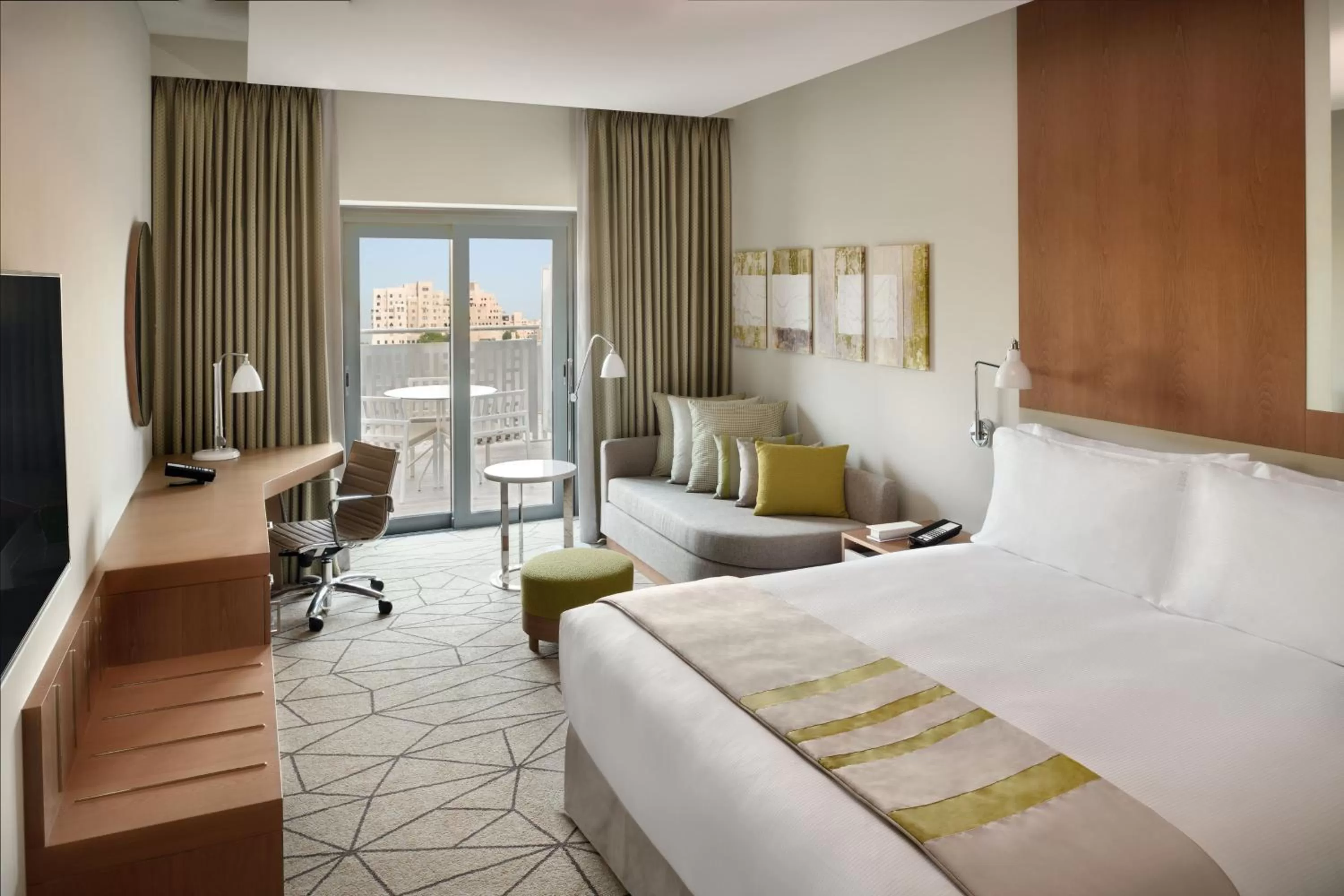 Photo of the whole room, Bed in Holiday Inn & Suites - Dubai Festival City by IHG