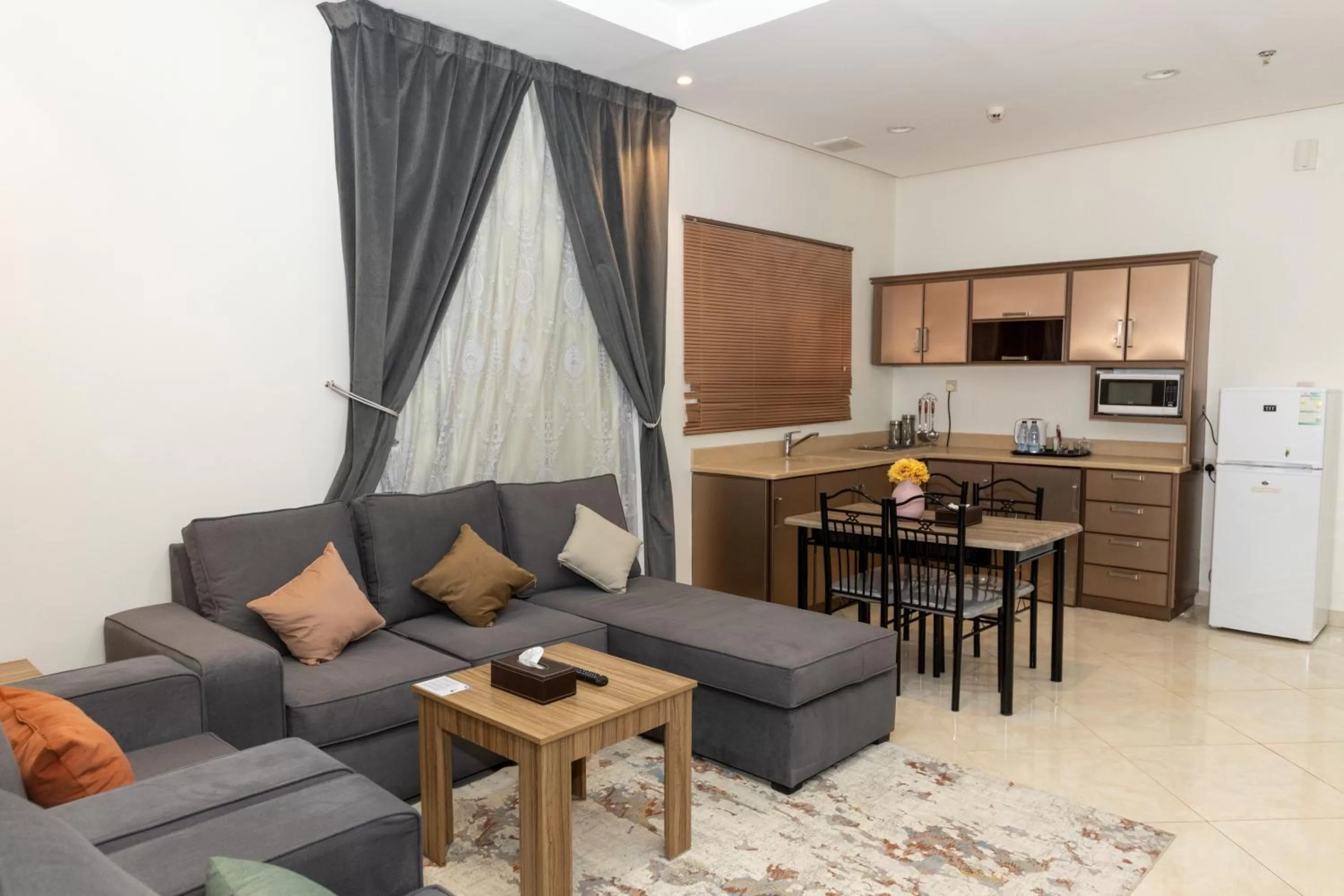 Kitchen or kitchenette in Admire Apart' Hotel