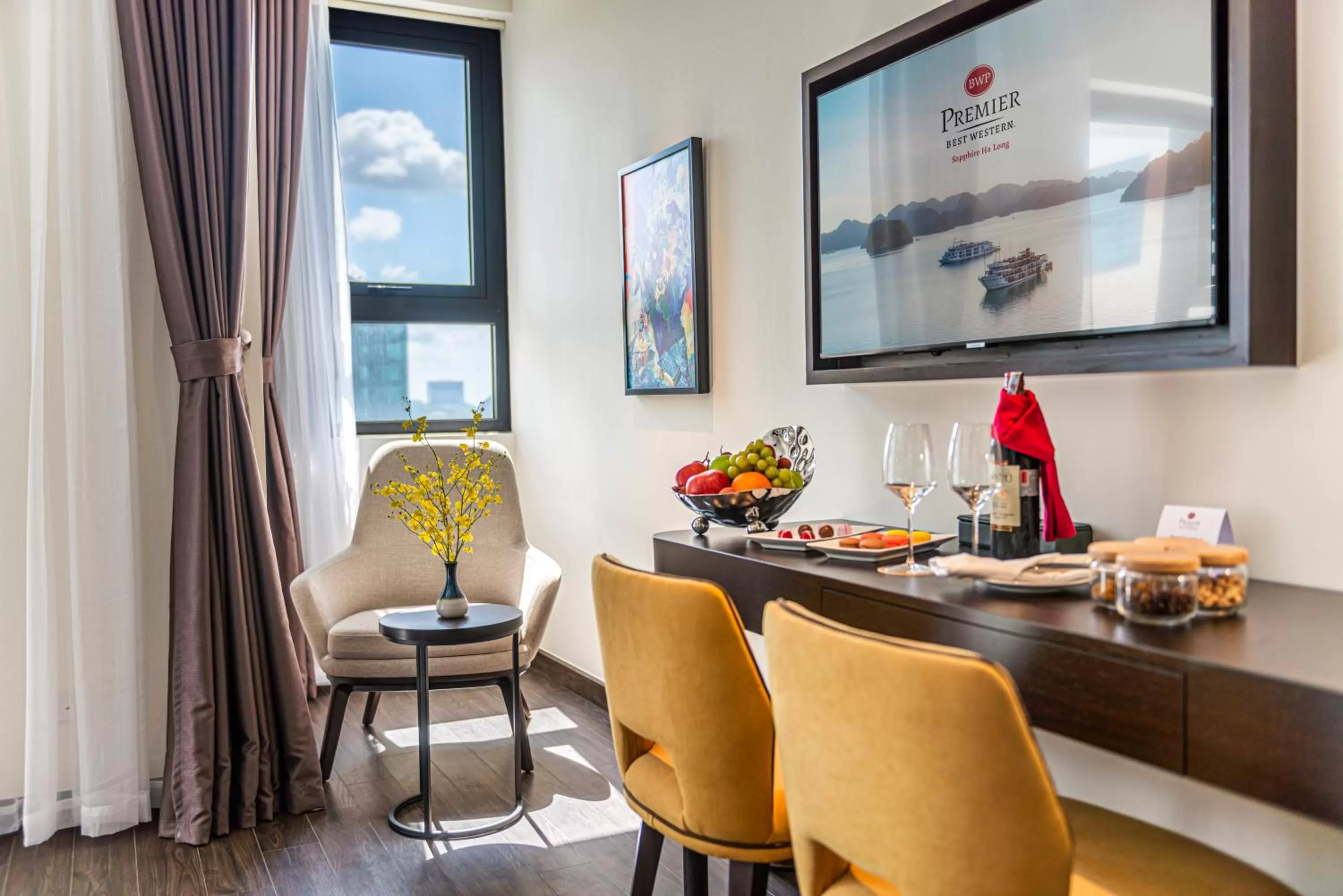 Dining area in Best Western Premier Sapphire Ha Long