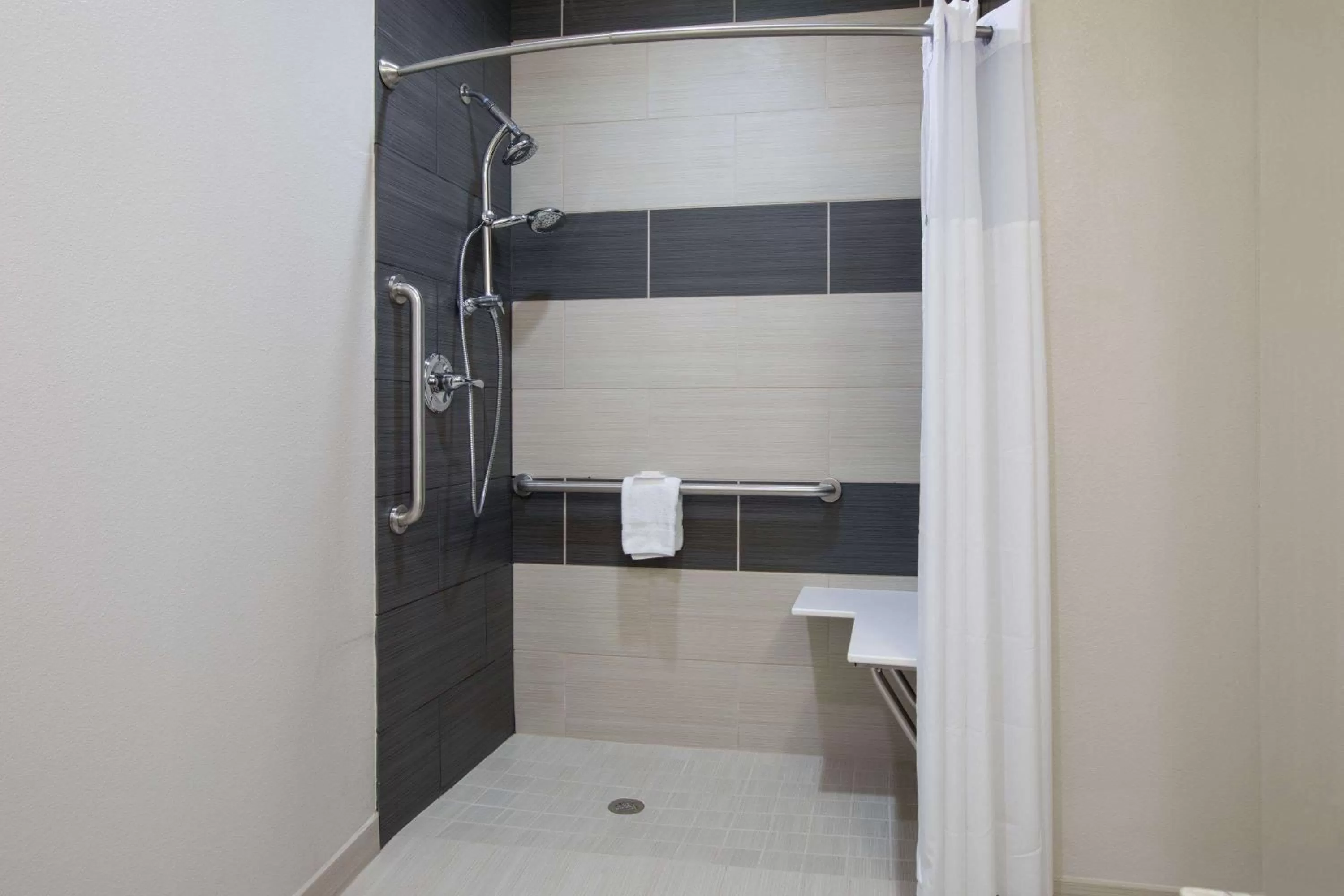 Bathroom in Days Inn by Wyndham Bryan