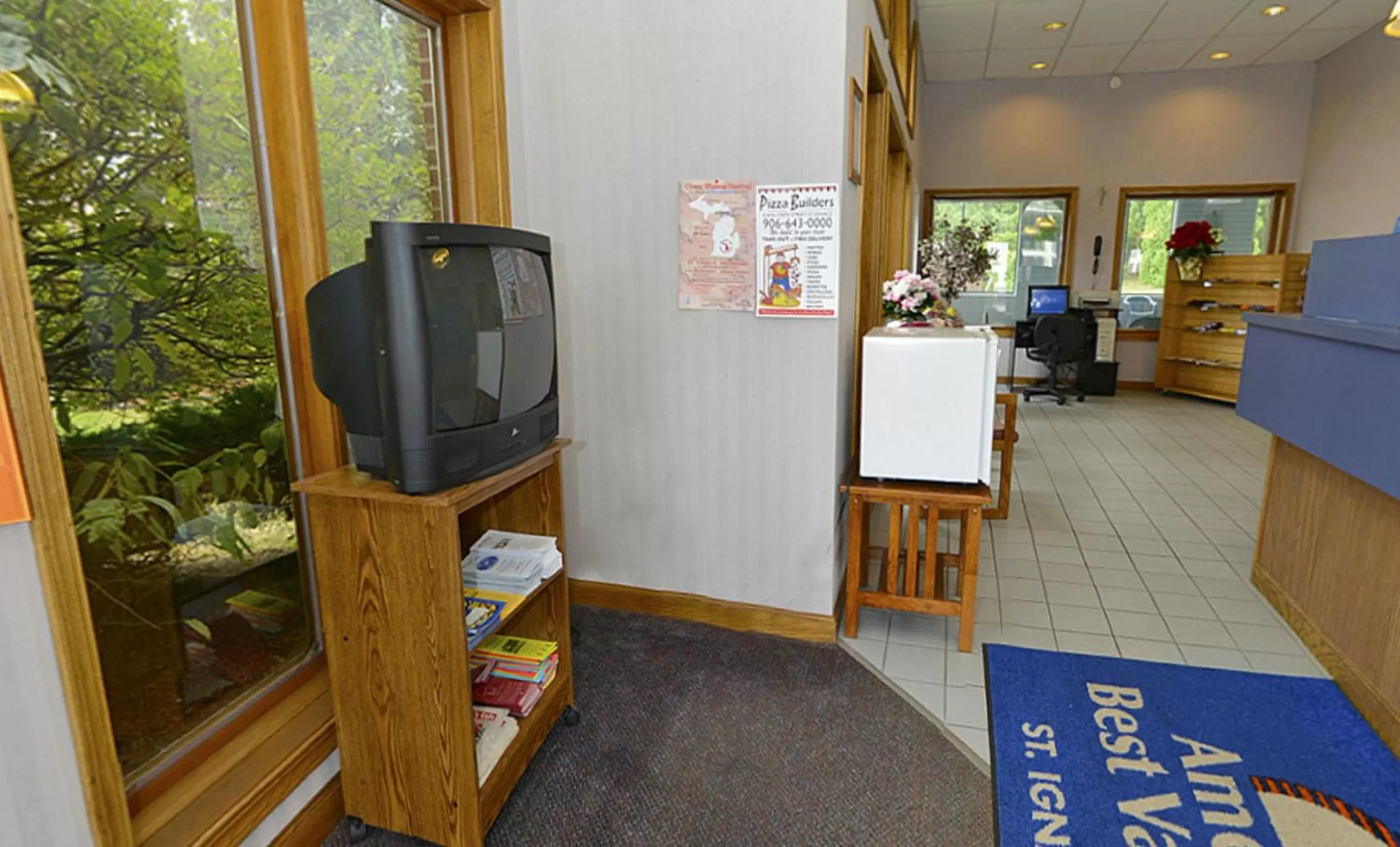 Lobby or reception in Americas Best Value Inn Saint Ignace