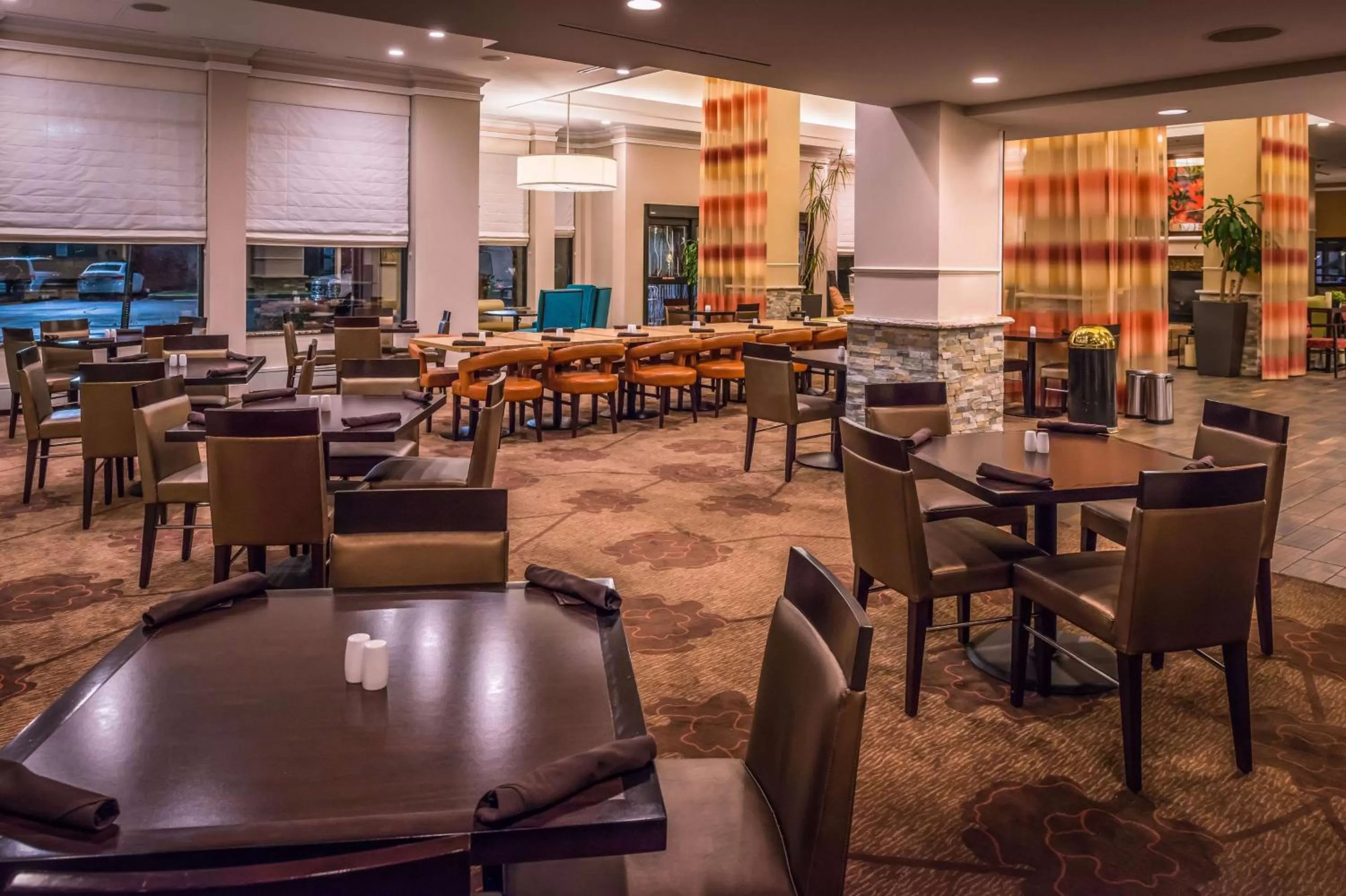 Restaurant/places to eat in Hilton Garden Inn Detroit Southfield