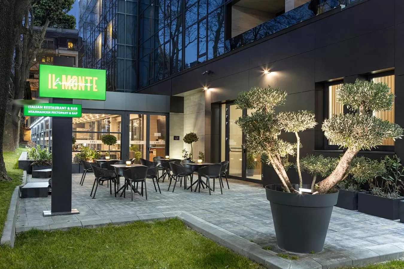 Restaurant/places to eat in Doubletree By Hilton Plovdiv Center