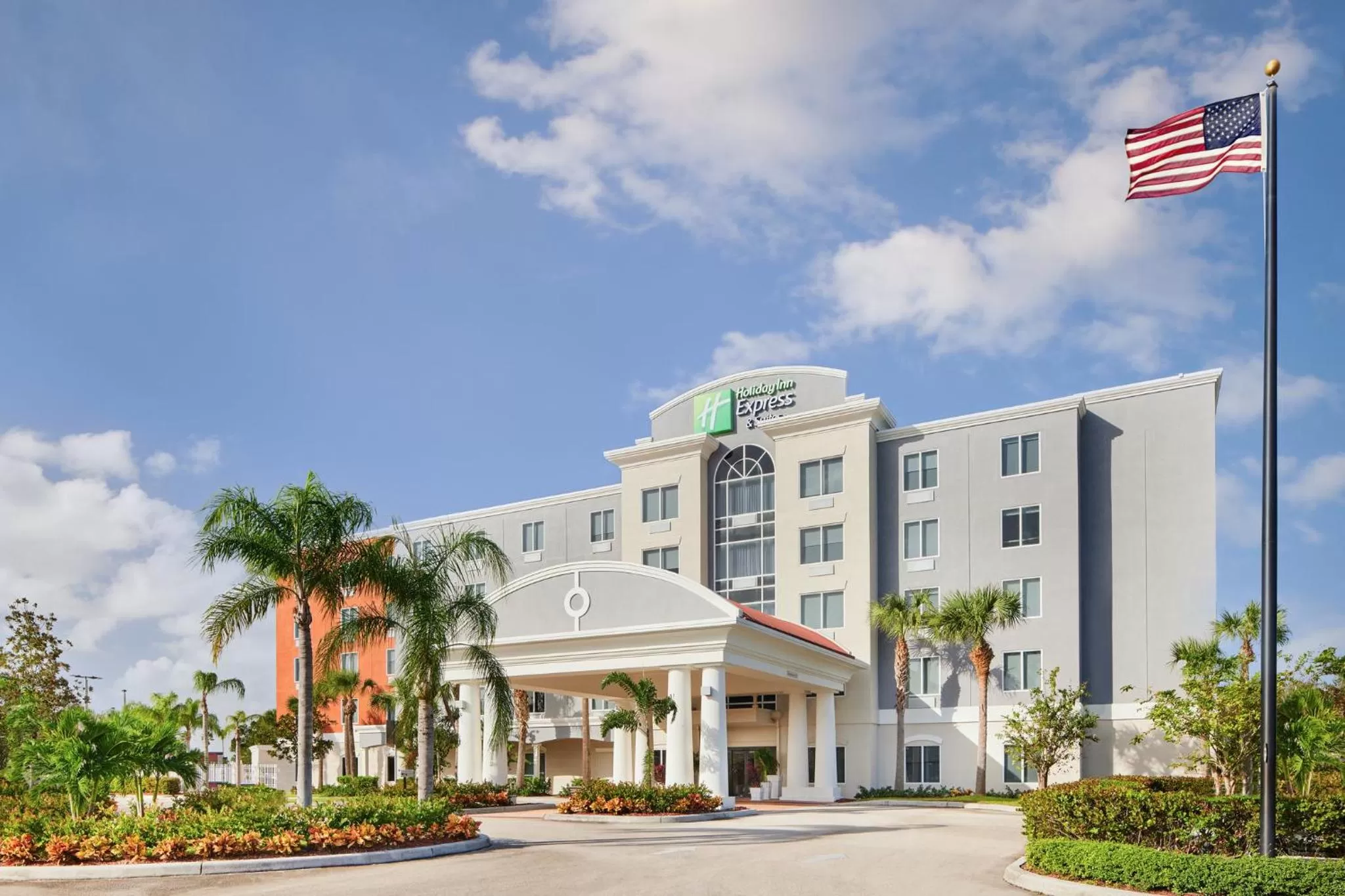 Property building in Holiday Inn Express Hotel & Suites Port St. Lucie West by IHG