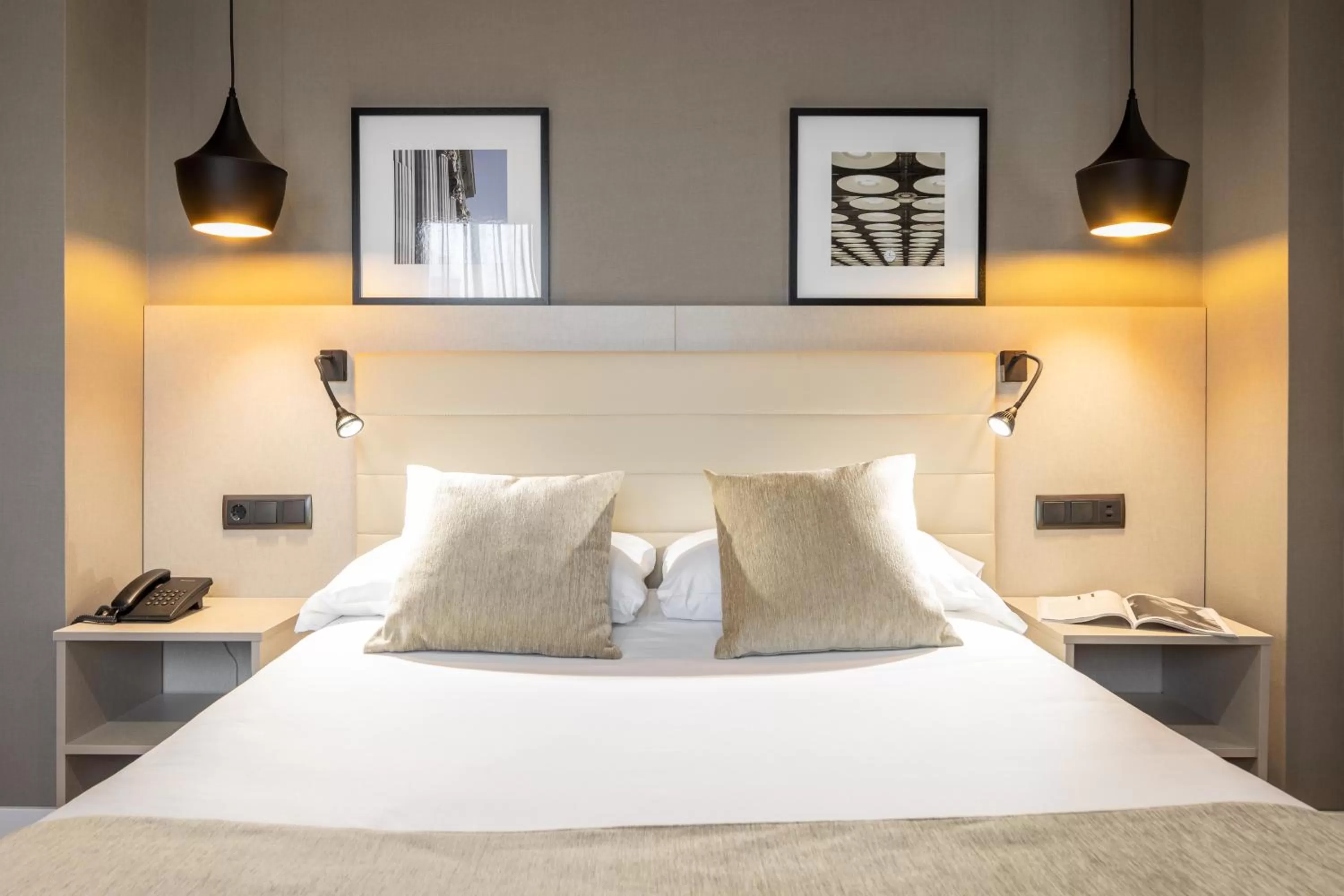 Bedroom, Bed in Hotel Cortezo