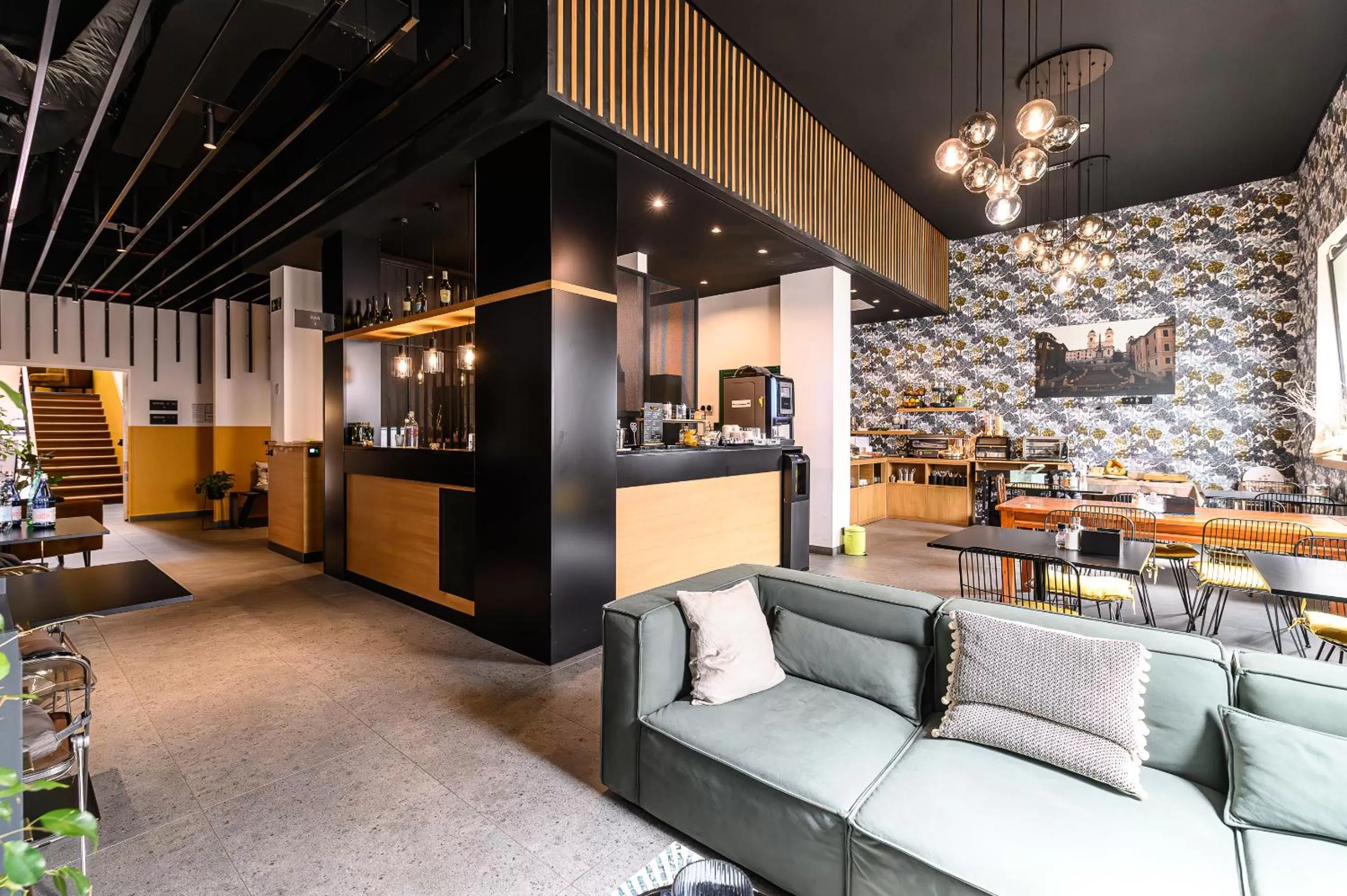 Lounge or bar in Central Lodge Hotel