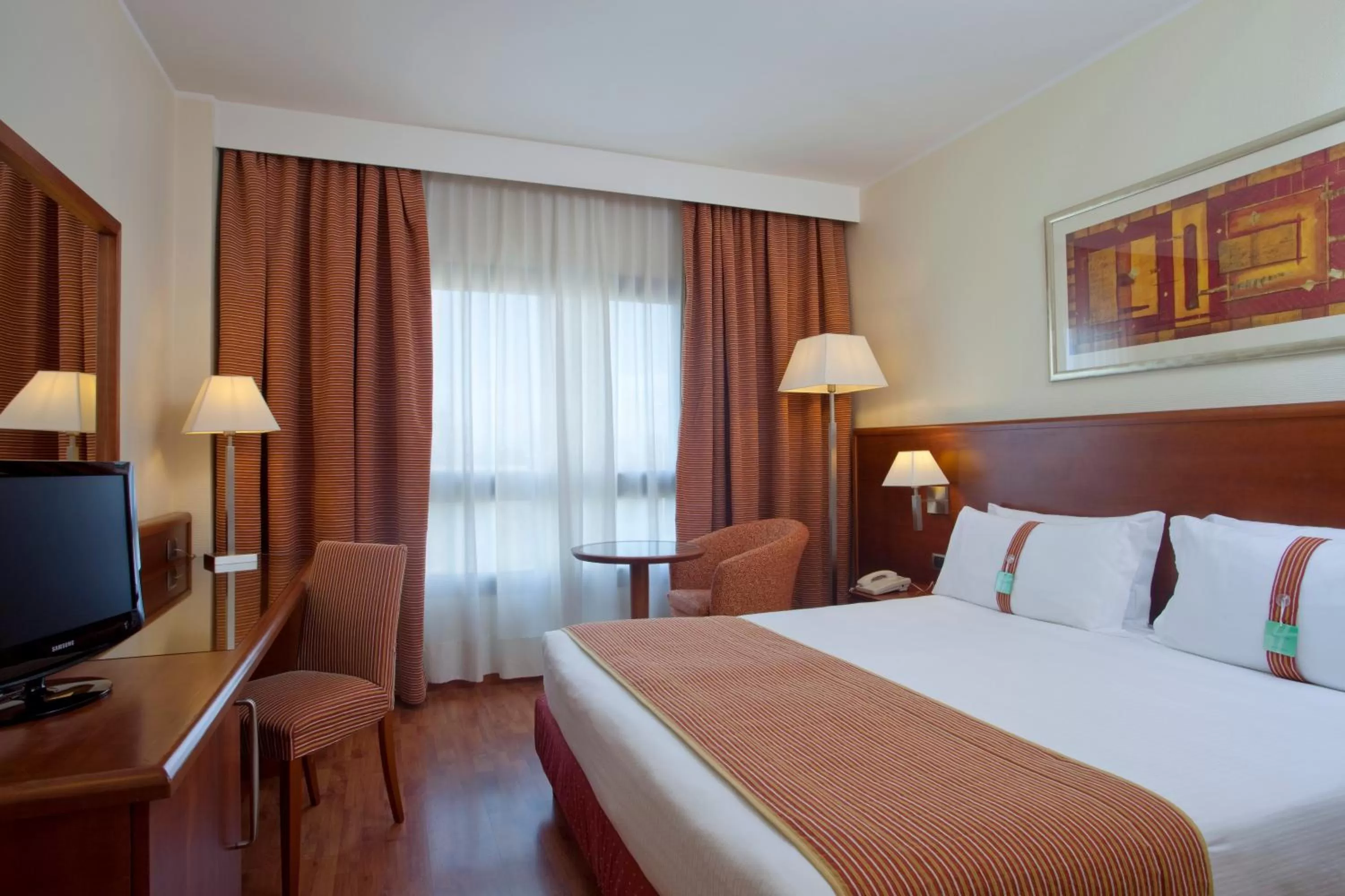 Bedroom, Bed in Holiday Inn Cagliari by IHG