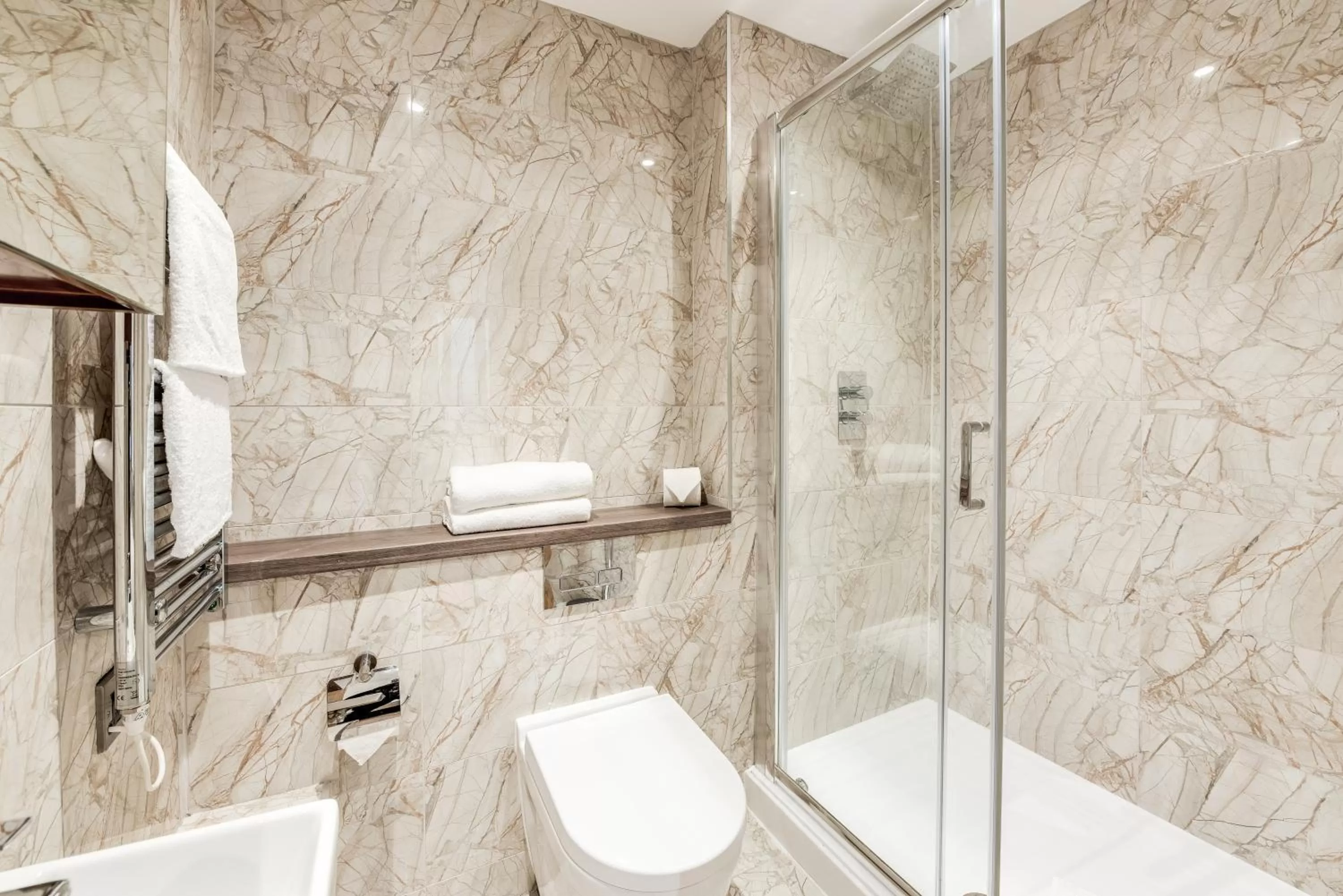 Bathroom in Terlon Apartments