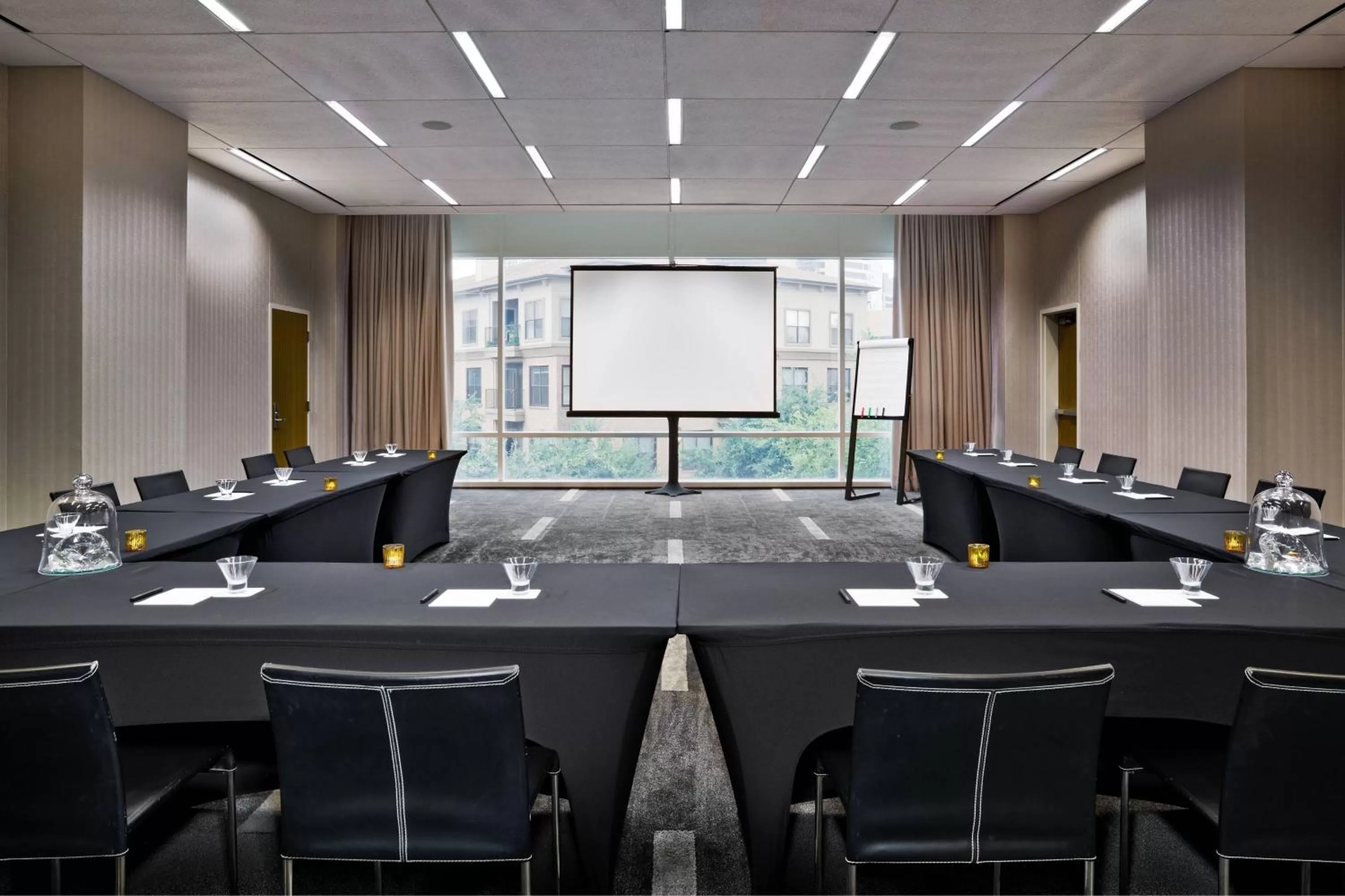 Meeting/conference room in W Dallas