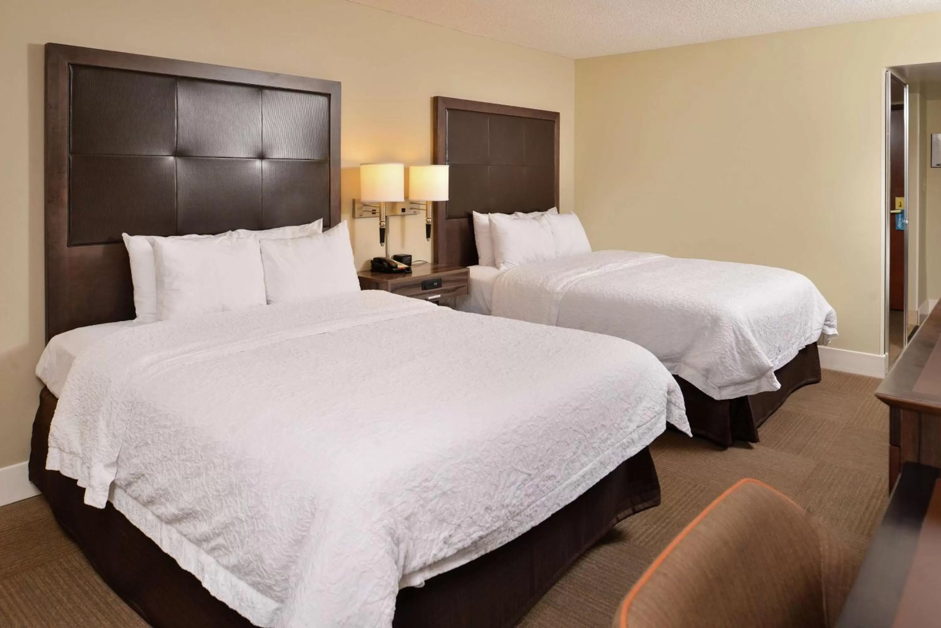 Bedroom, Bed in Hampton Inn South Hill