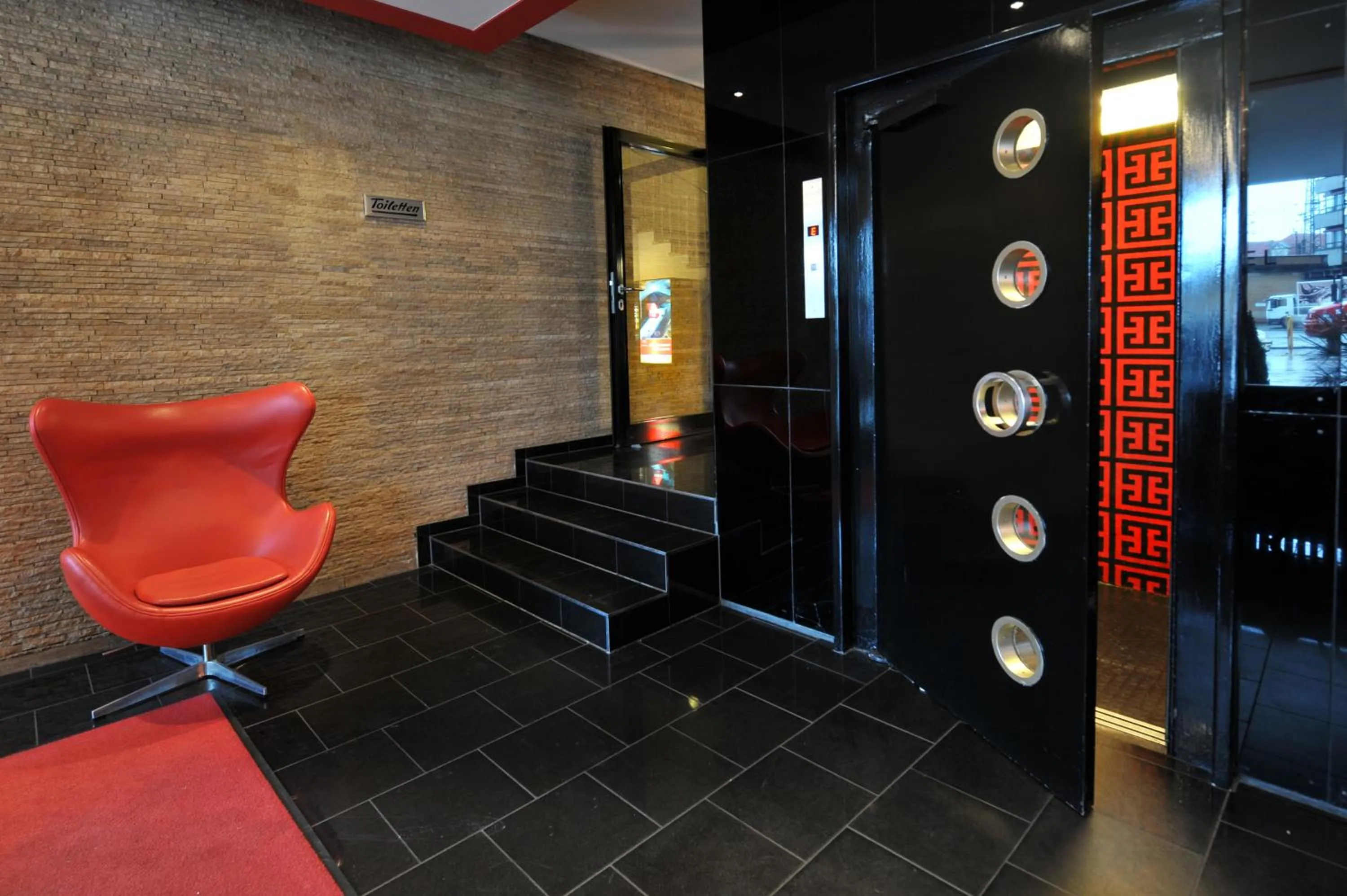 Lobby or reception in Smartcity Designhotel