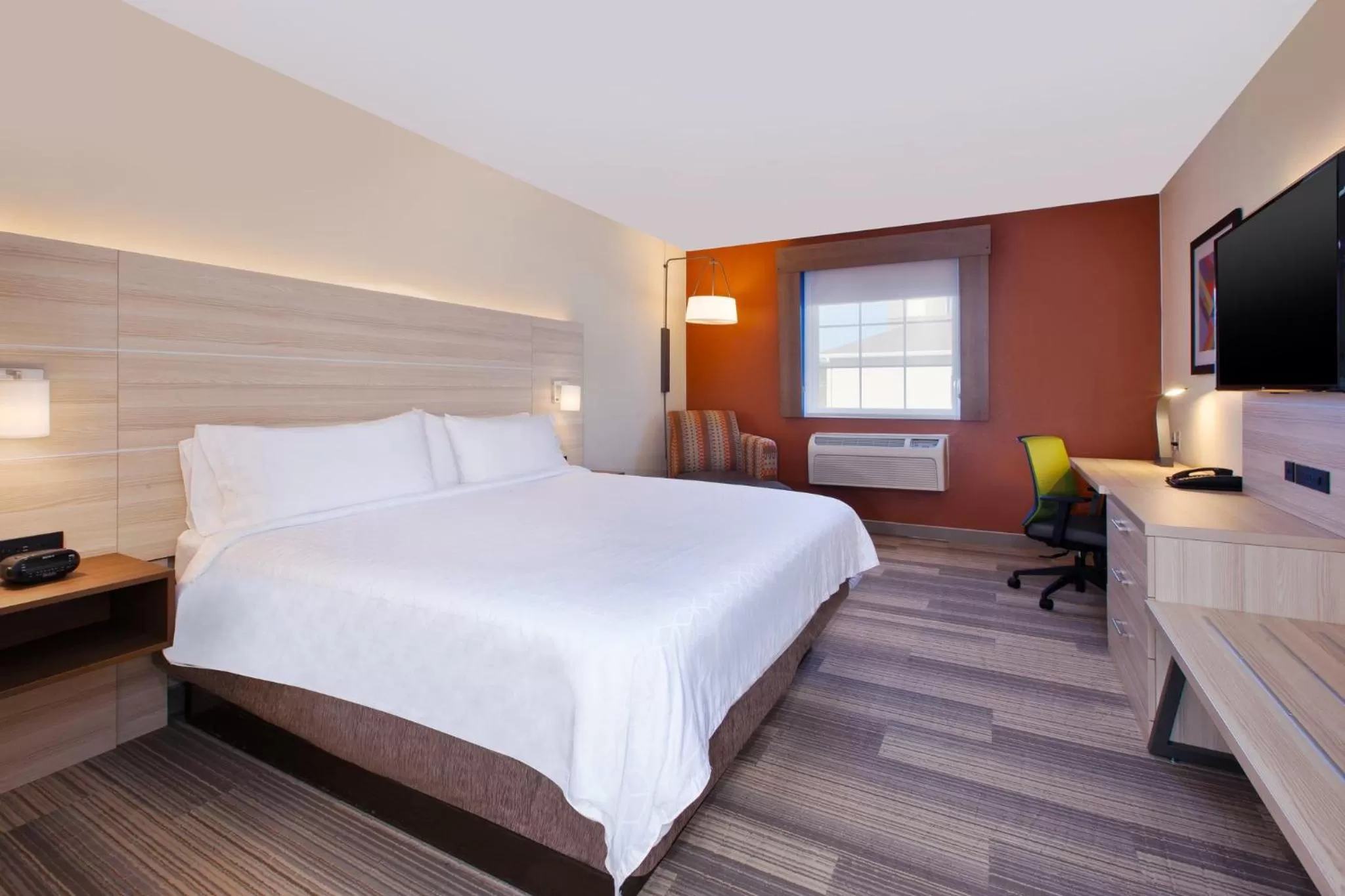 Photo of the whole room, Bed in Holiday Inn Express Absecon-Atlantic City Area by IHG