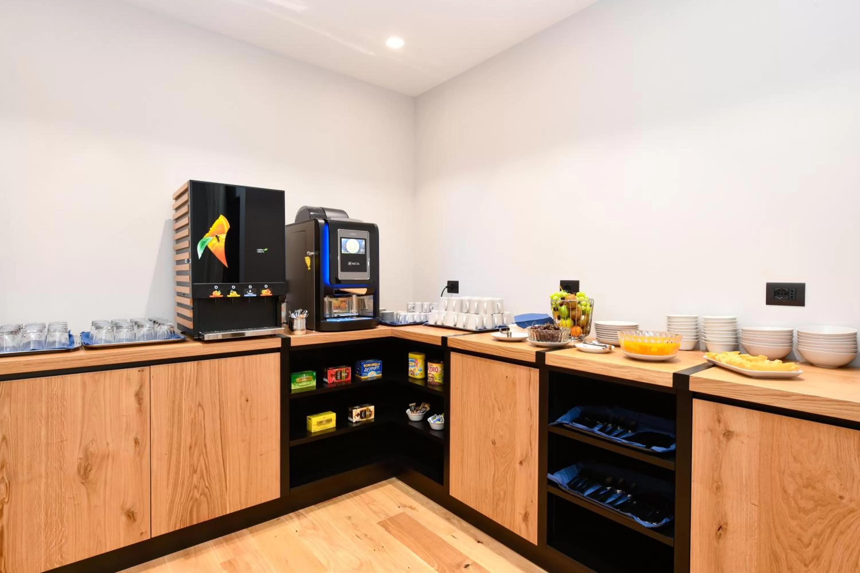 Buffet breakfast in Hotel Arya by Mauro