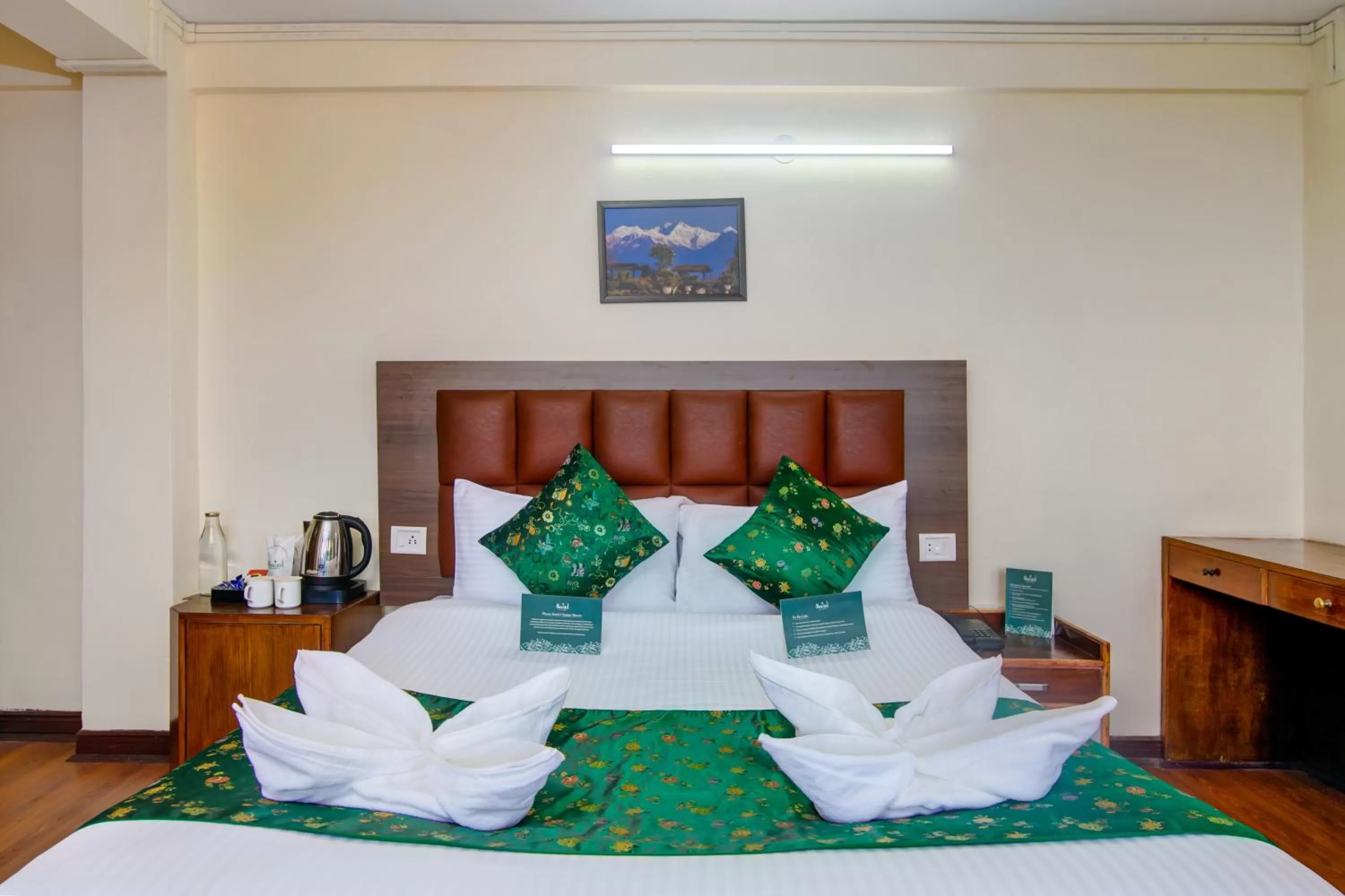 Bed in Muscatel BhumSang - 200 Mts from Mall Road