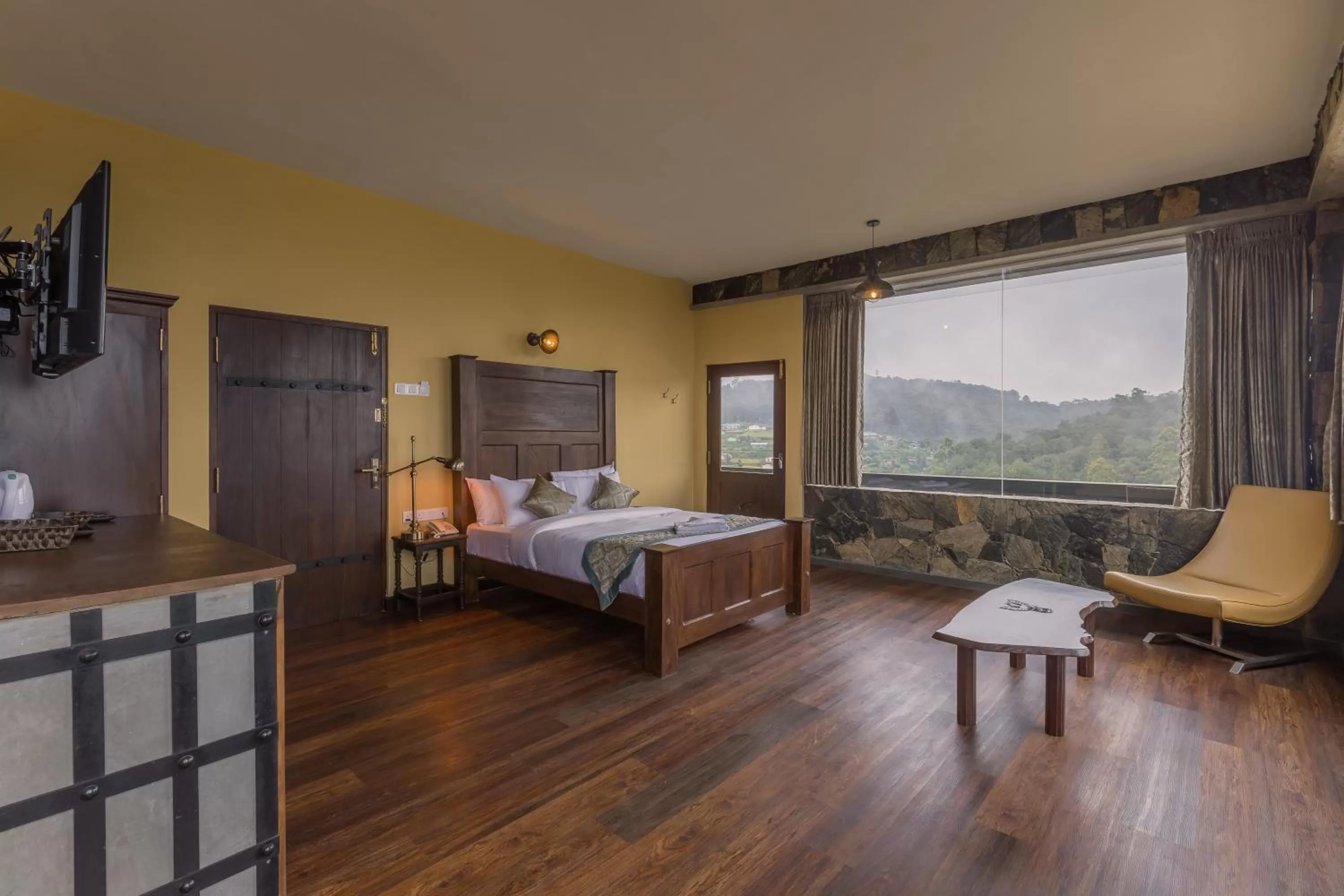 Photo of the whole room, Bed in Fort WindShire