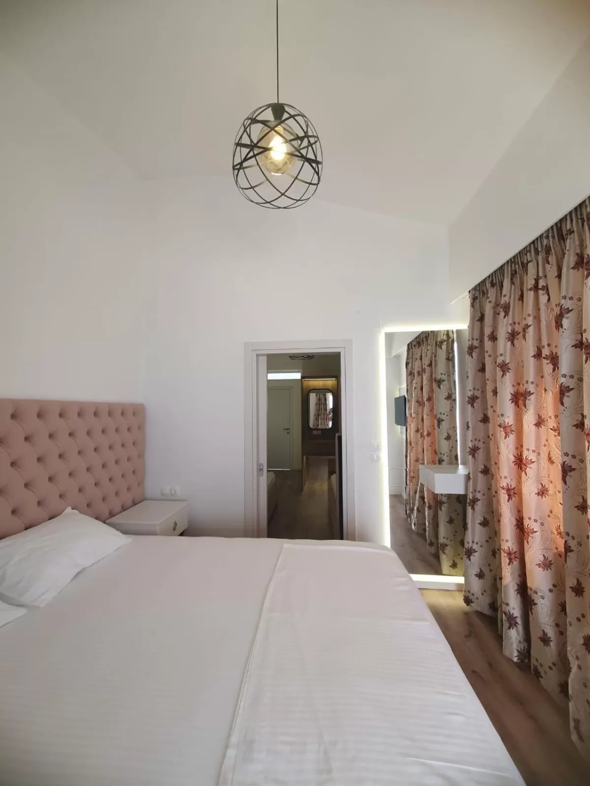 Bedroom in Murati Suites Sarandë