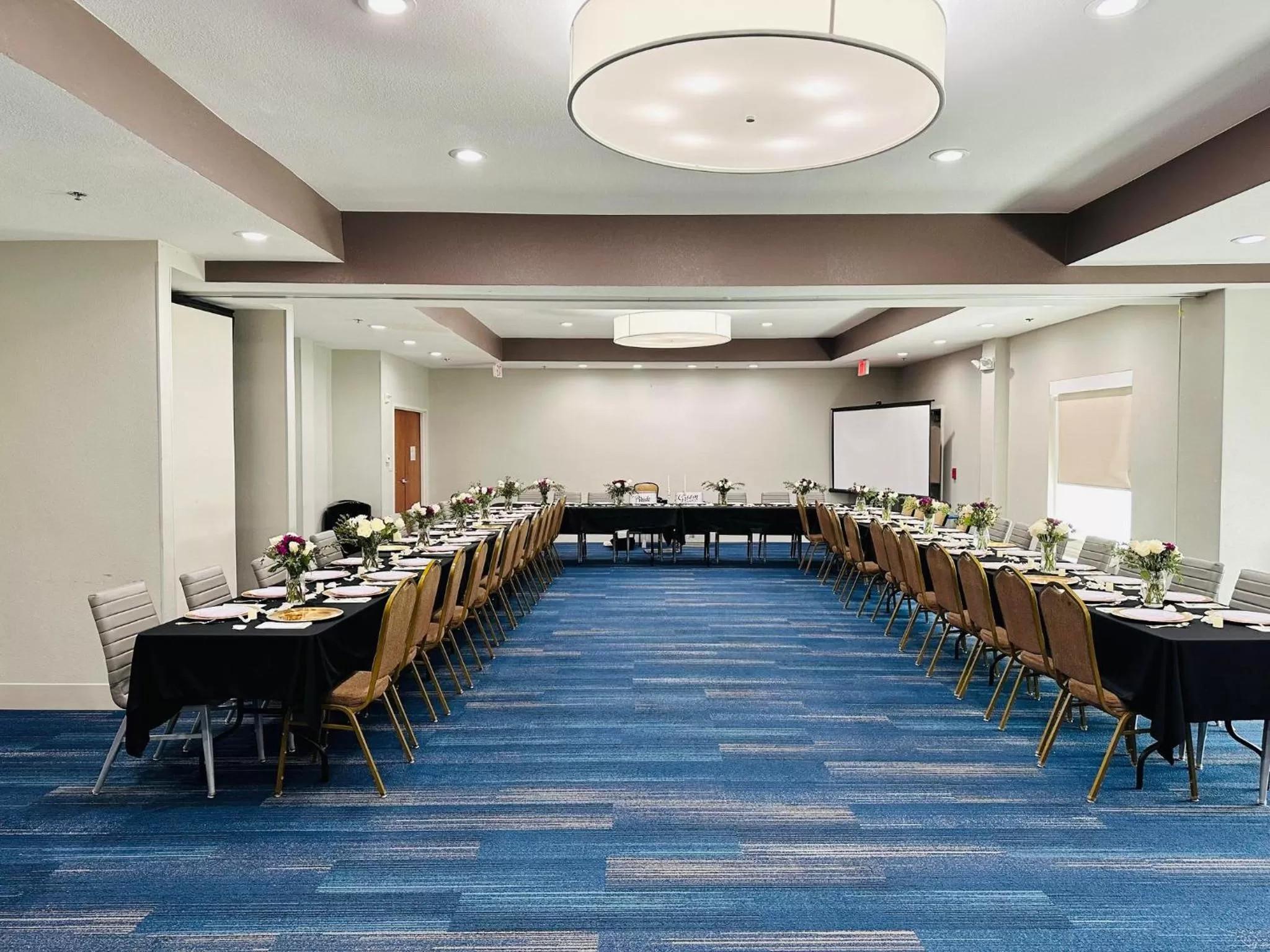 Meeting/conference room in Holiday Inn Express Hotel & Suites Mansfield by IHG