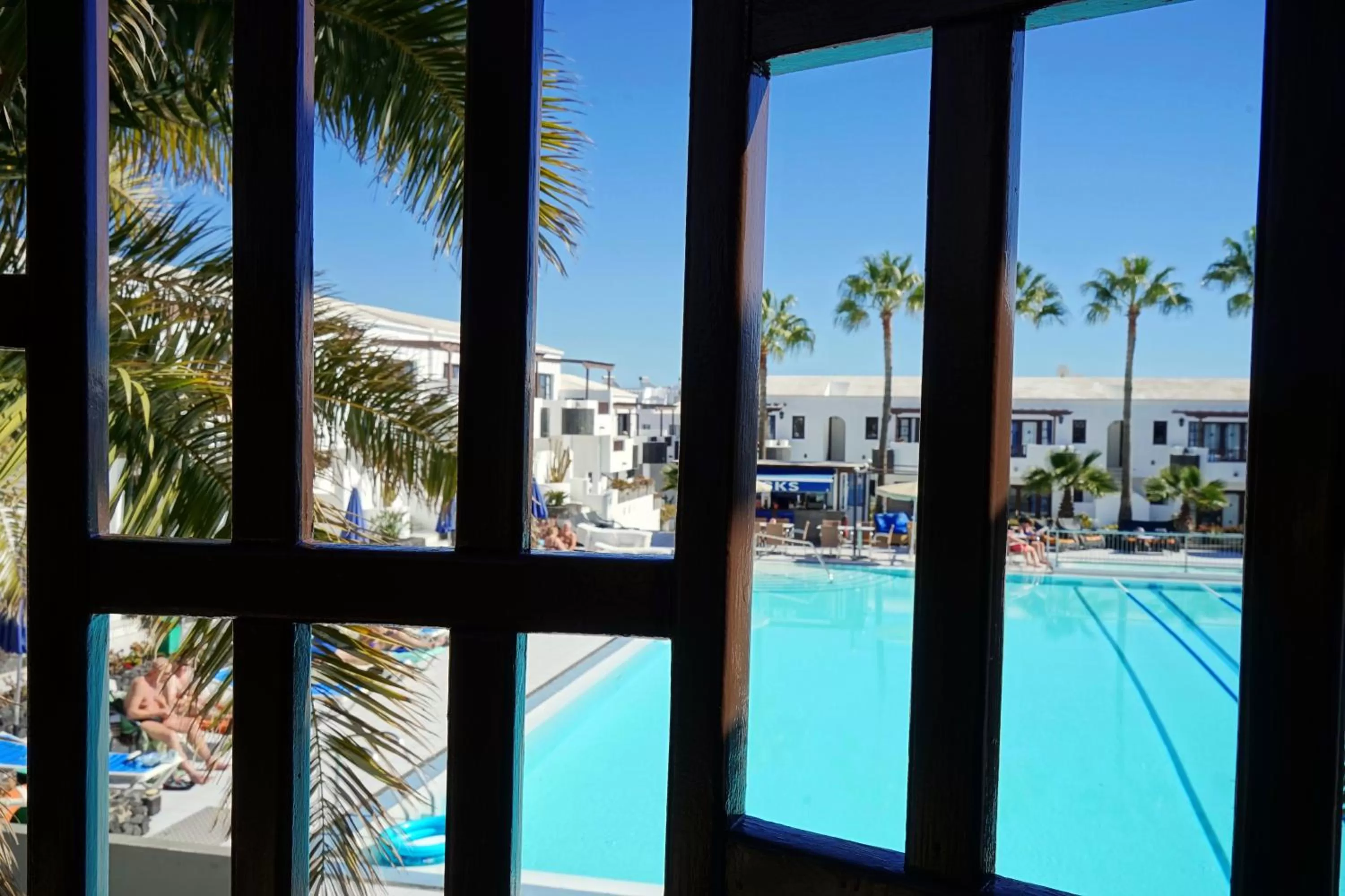 Pool view in Plaza Azul