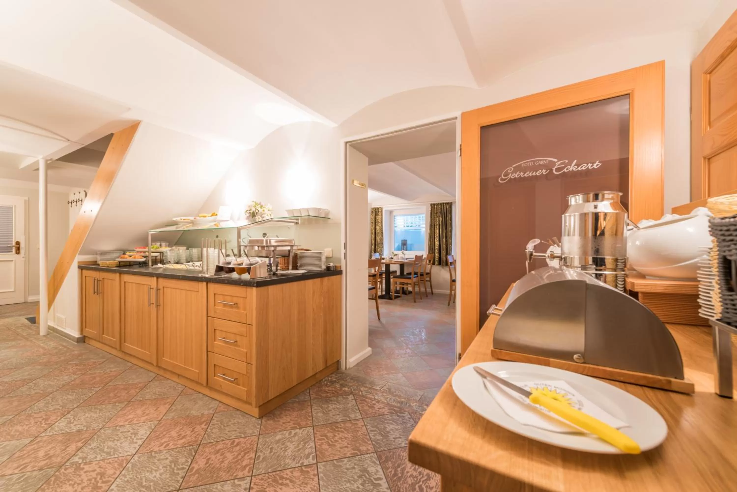 Buffet breakfast in Hotel Garni Getreuer Eckart
