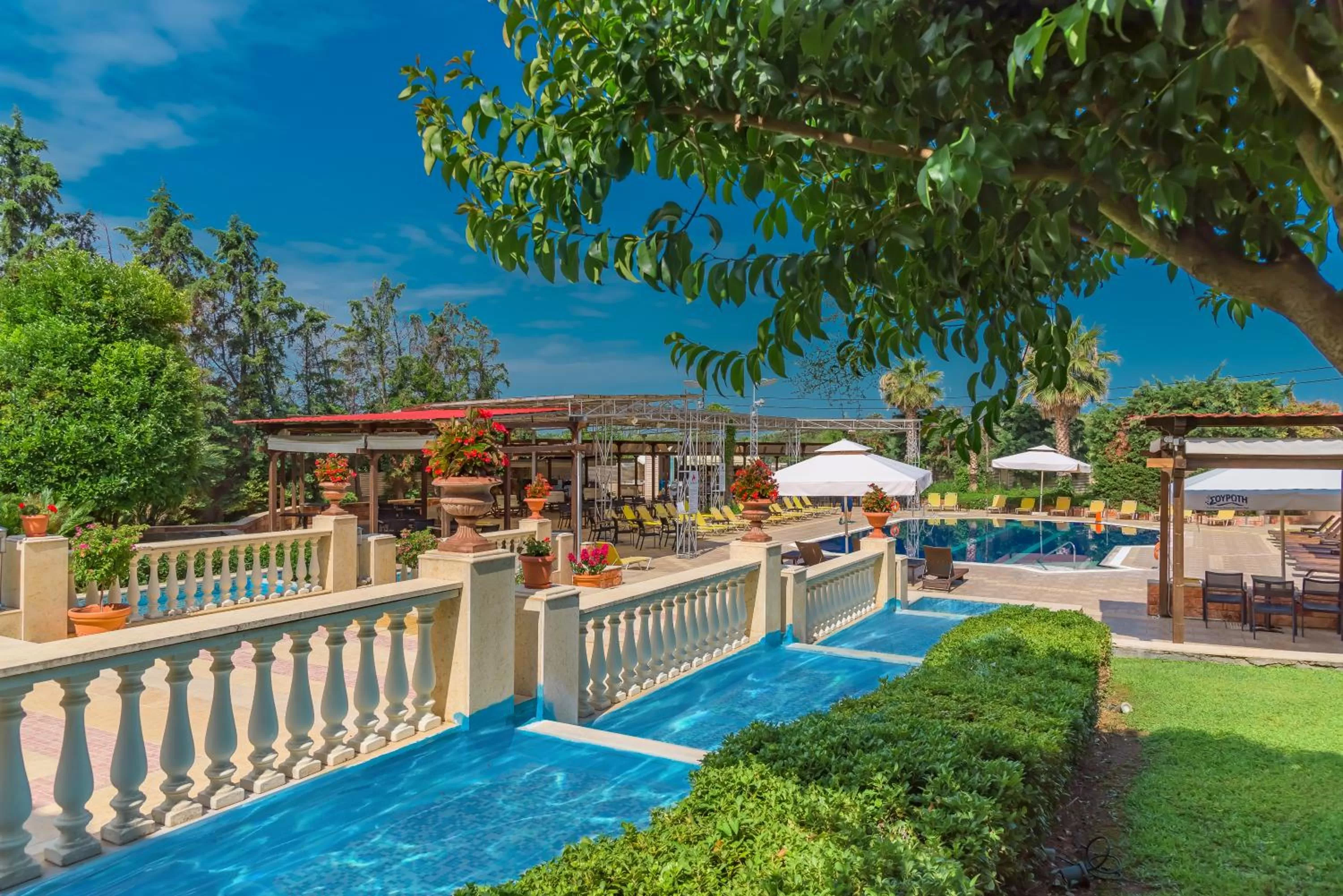 Pool view in Avalon Airport Hotel Thessaloniki