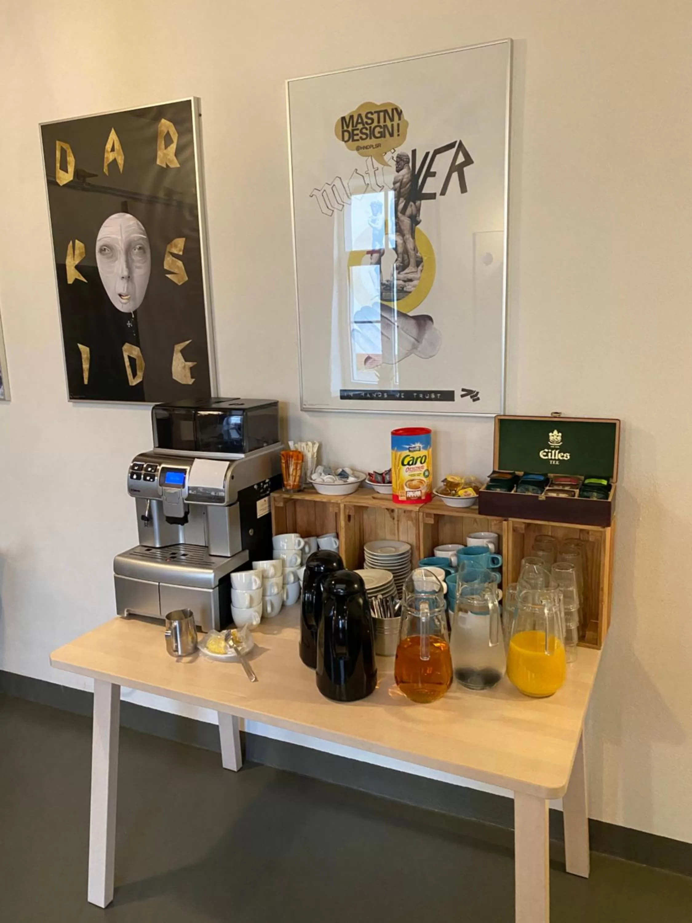 Coffee/tea facilities in Hotel city.city