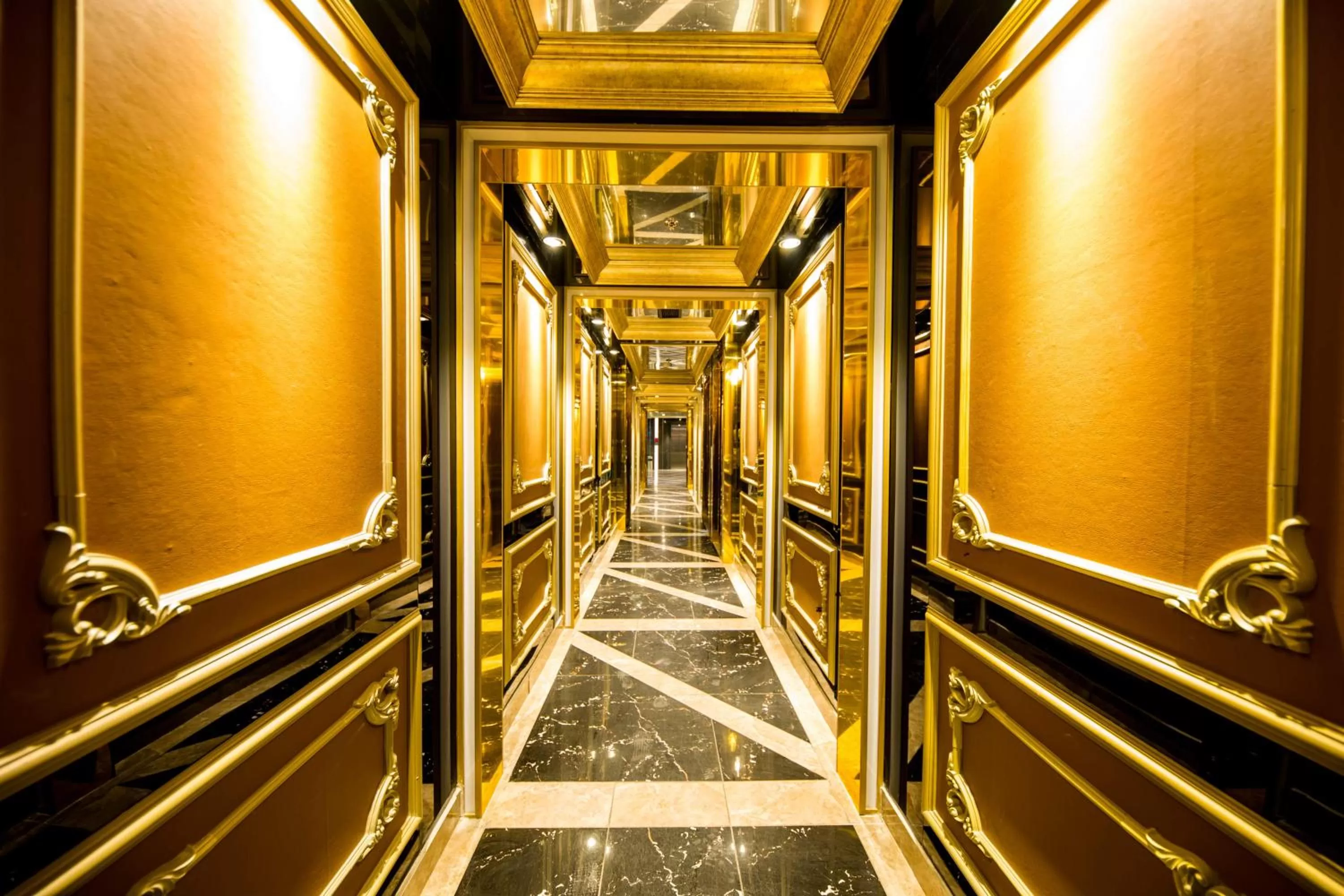 Karaoke in Quinter Central Nha Trang