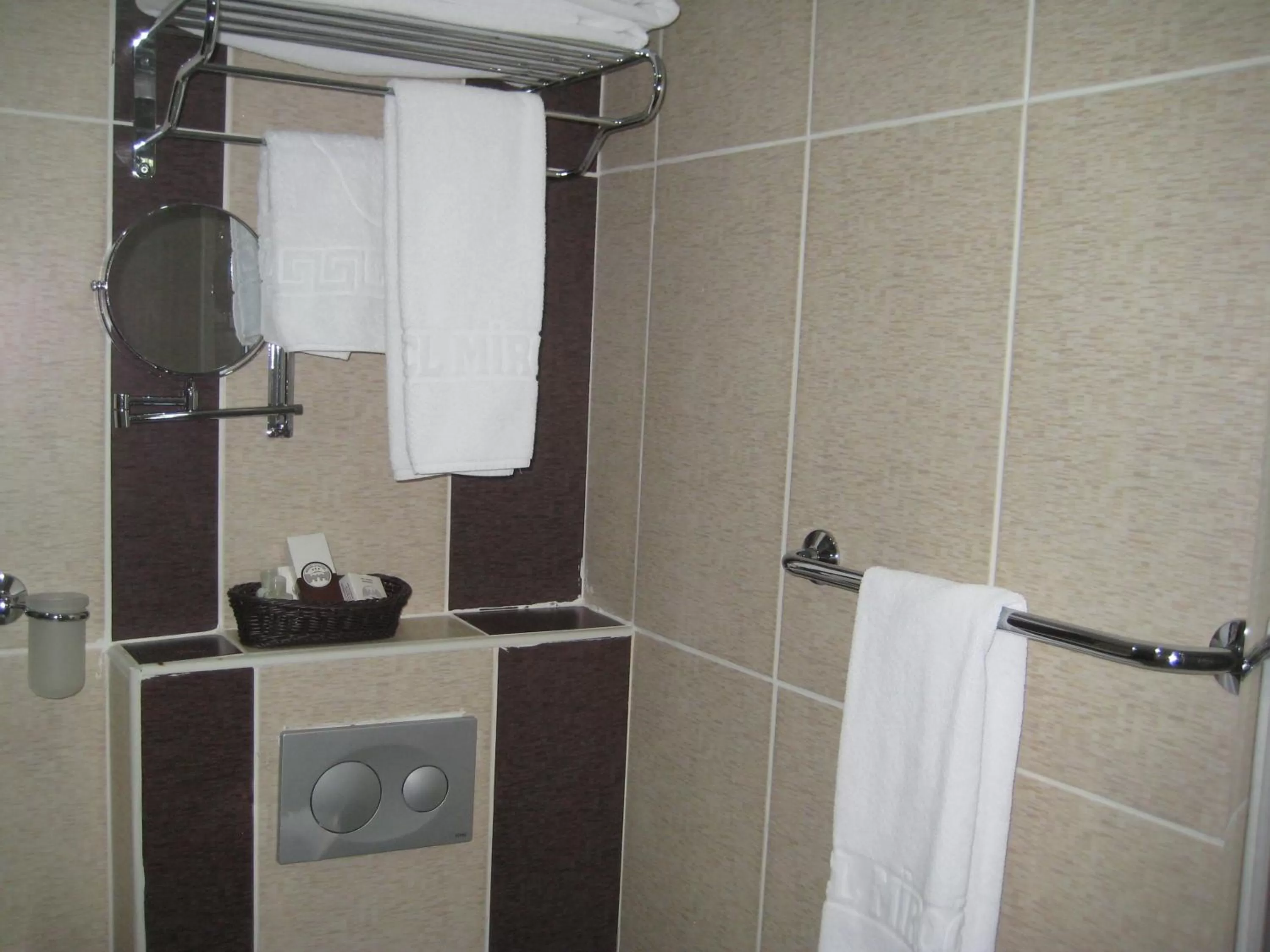 Shower in Miroglu Hotel