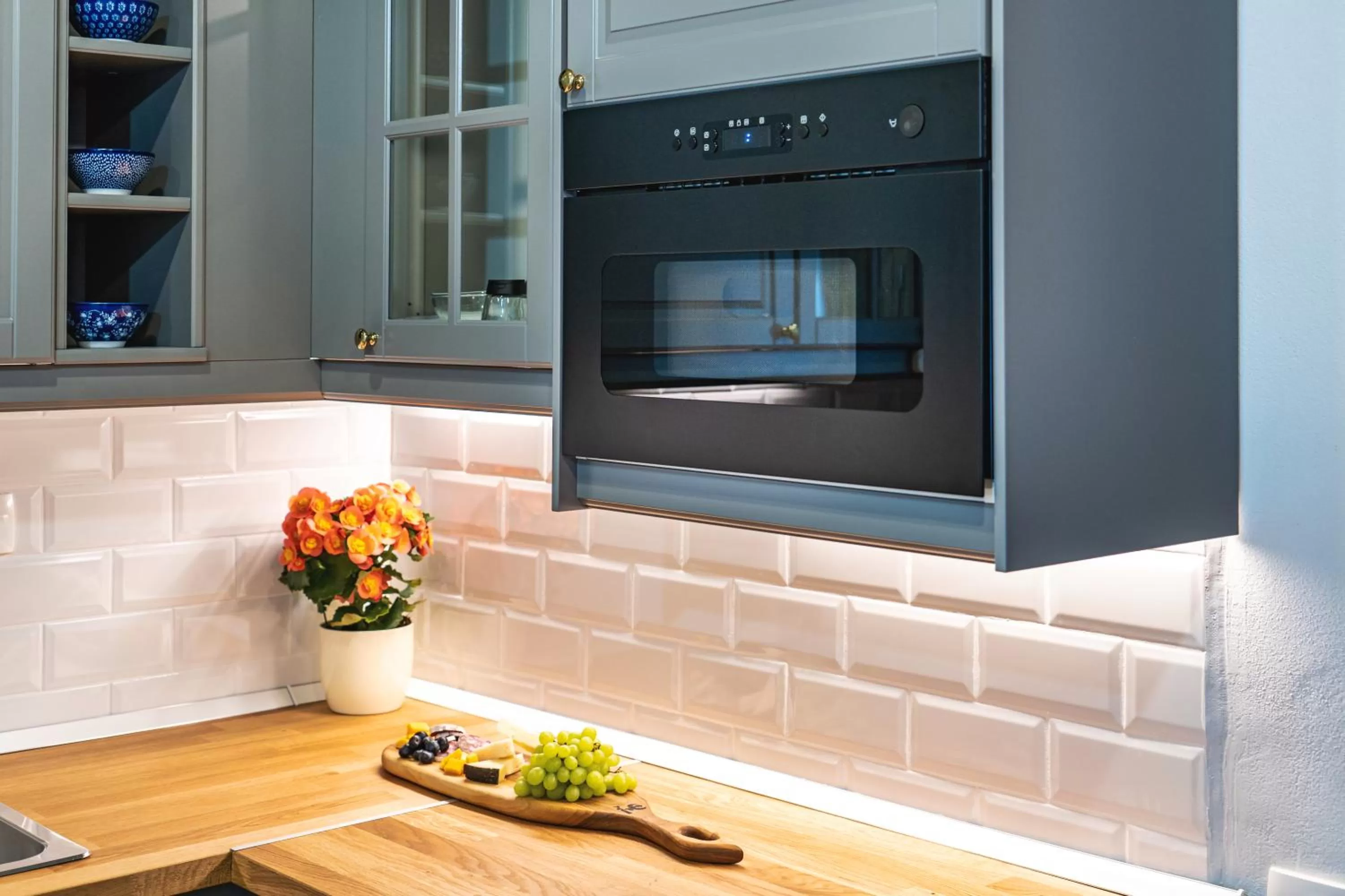 Kitchen or kitchenette in Nikolas Haus Central Location with Free Parking