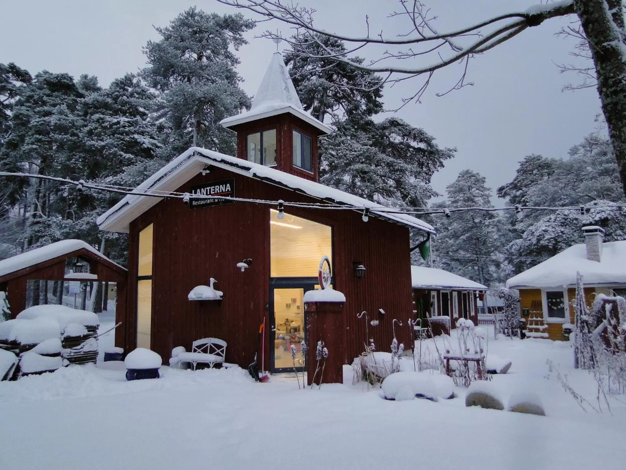 Facade/entrance in Hotel & Cafe Lanterna