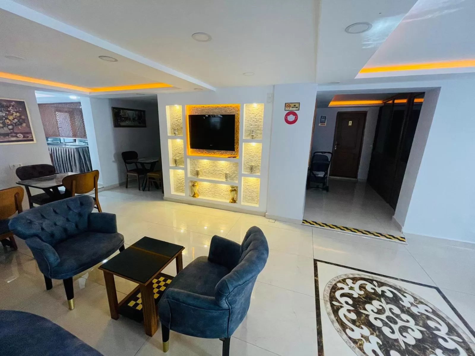 Lobby or reception in Hotel New House