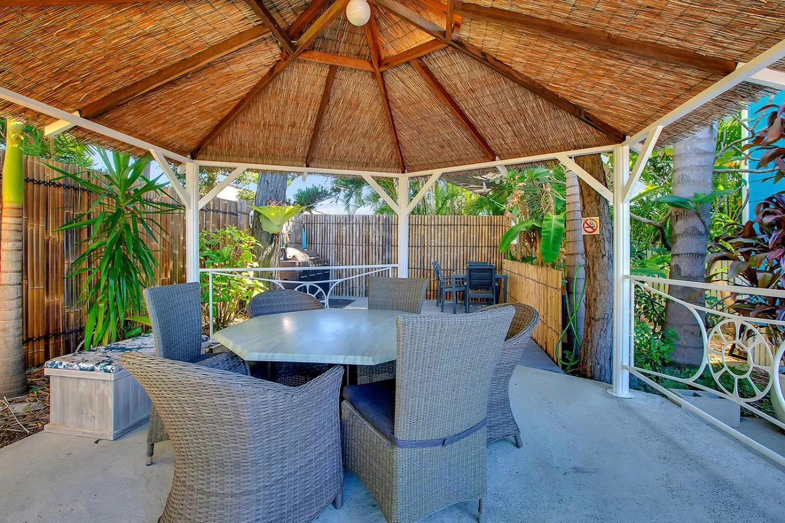 Patio in Coral Inn Boutique Motel