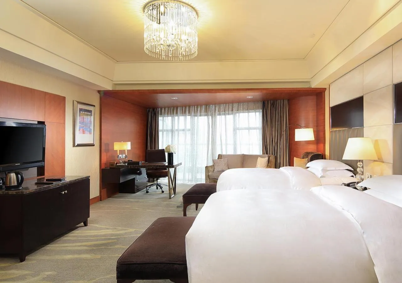 Bed in Wyndham Grand Plaza Royale Hangzhou