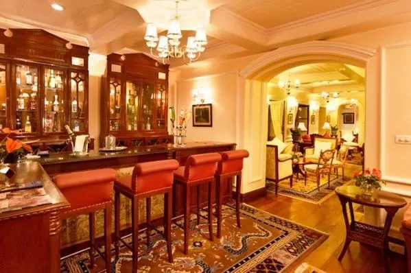 Lounge or bar in The Elgin Silver Oaks - Heritage Resort & Spa