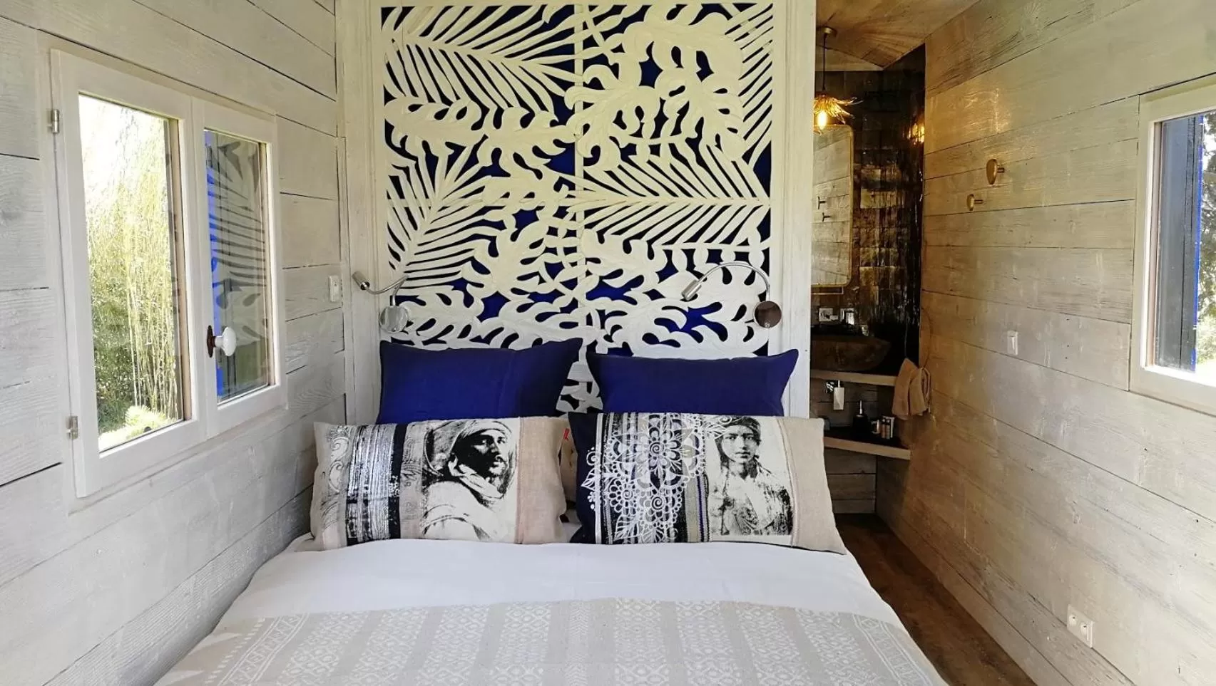 Bedroom, Bed in Sous les Platanes B&B