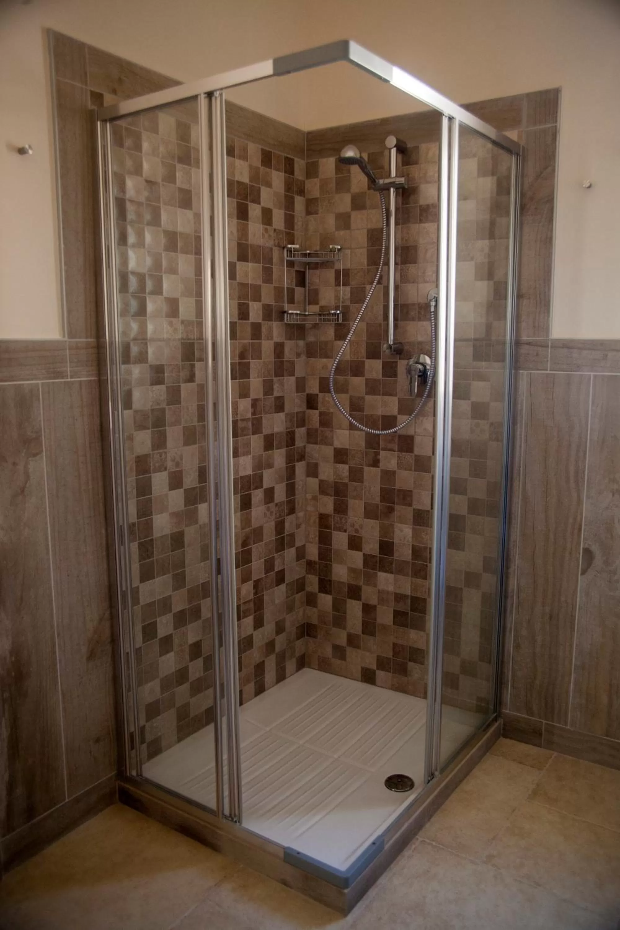 Shower in 3 Archi B&B