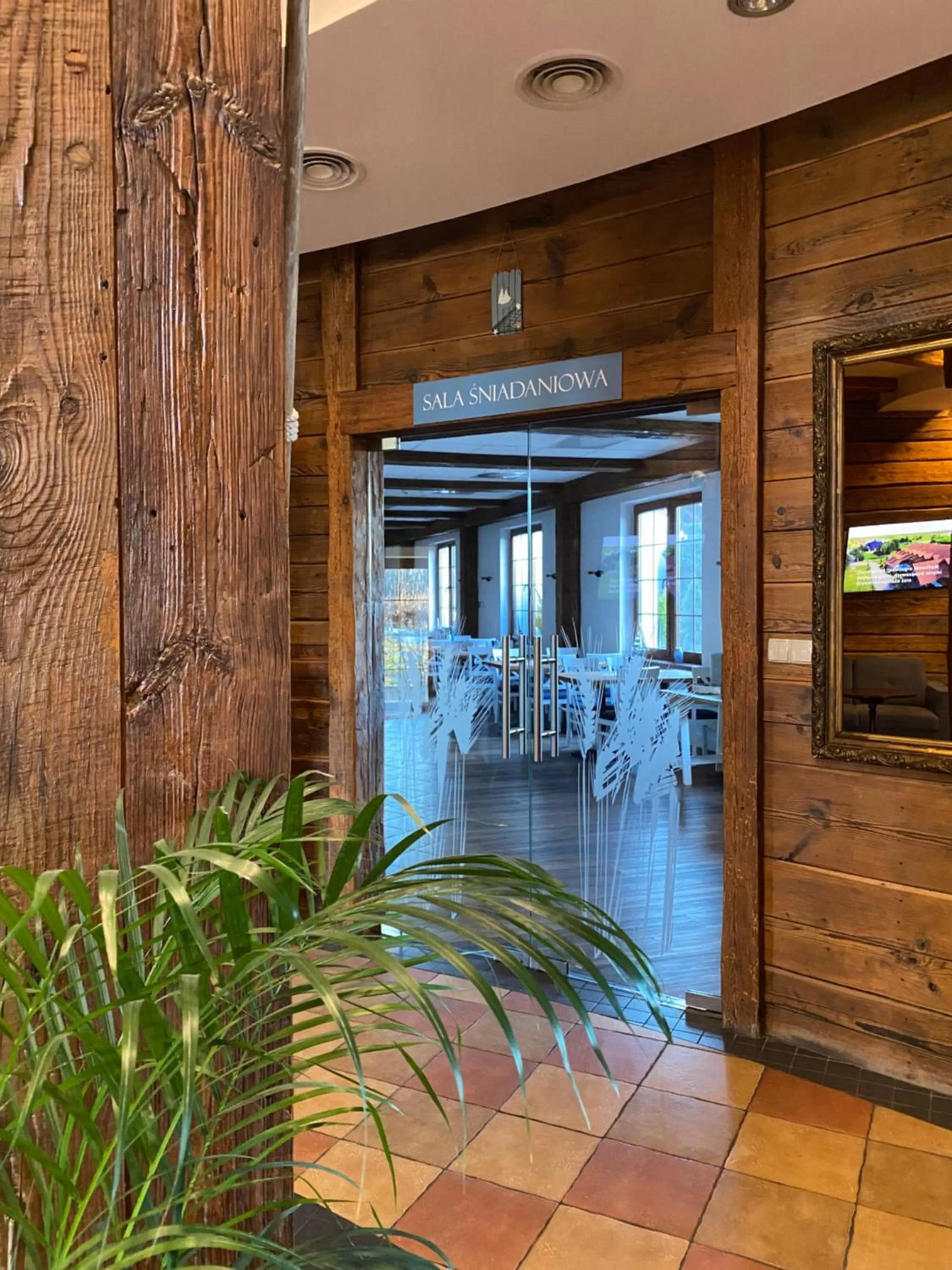 HOTEL CICHA WODA NIEPORĘT