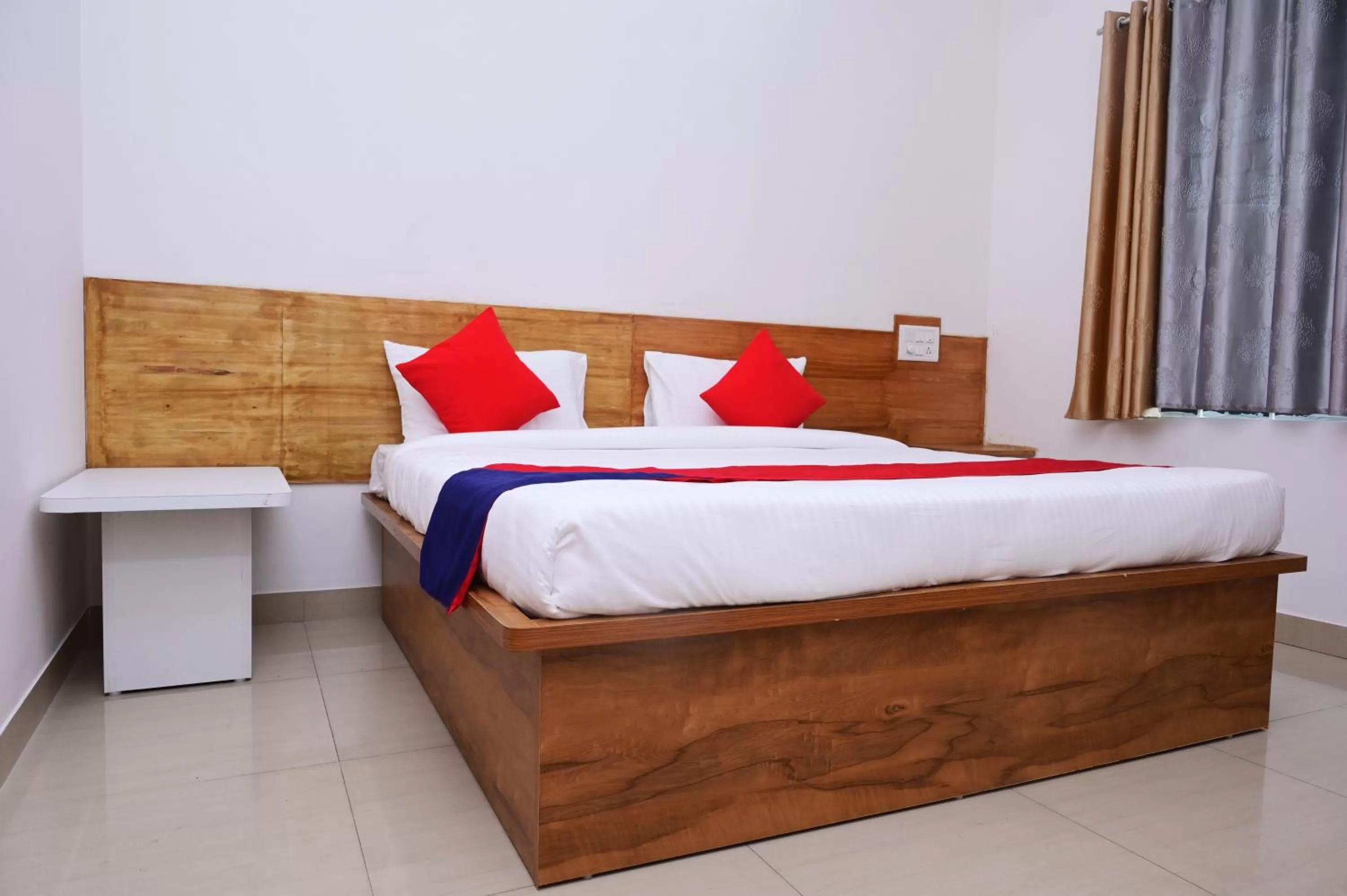 Bed in Hotel Stay Shine